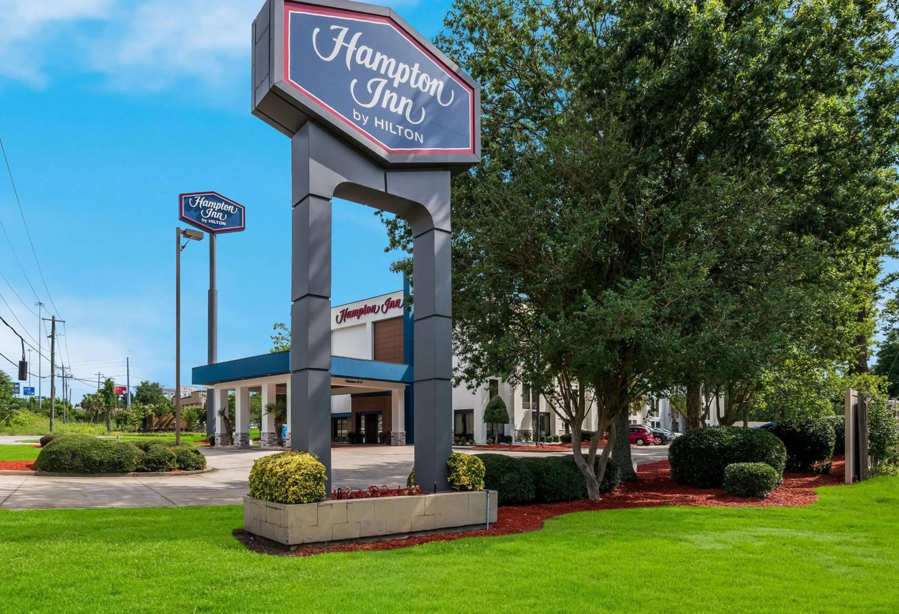 Property building in Hampton Inn Columbia-I-26 Airport
