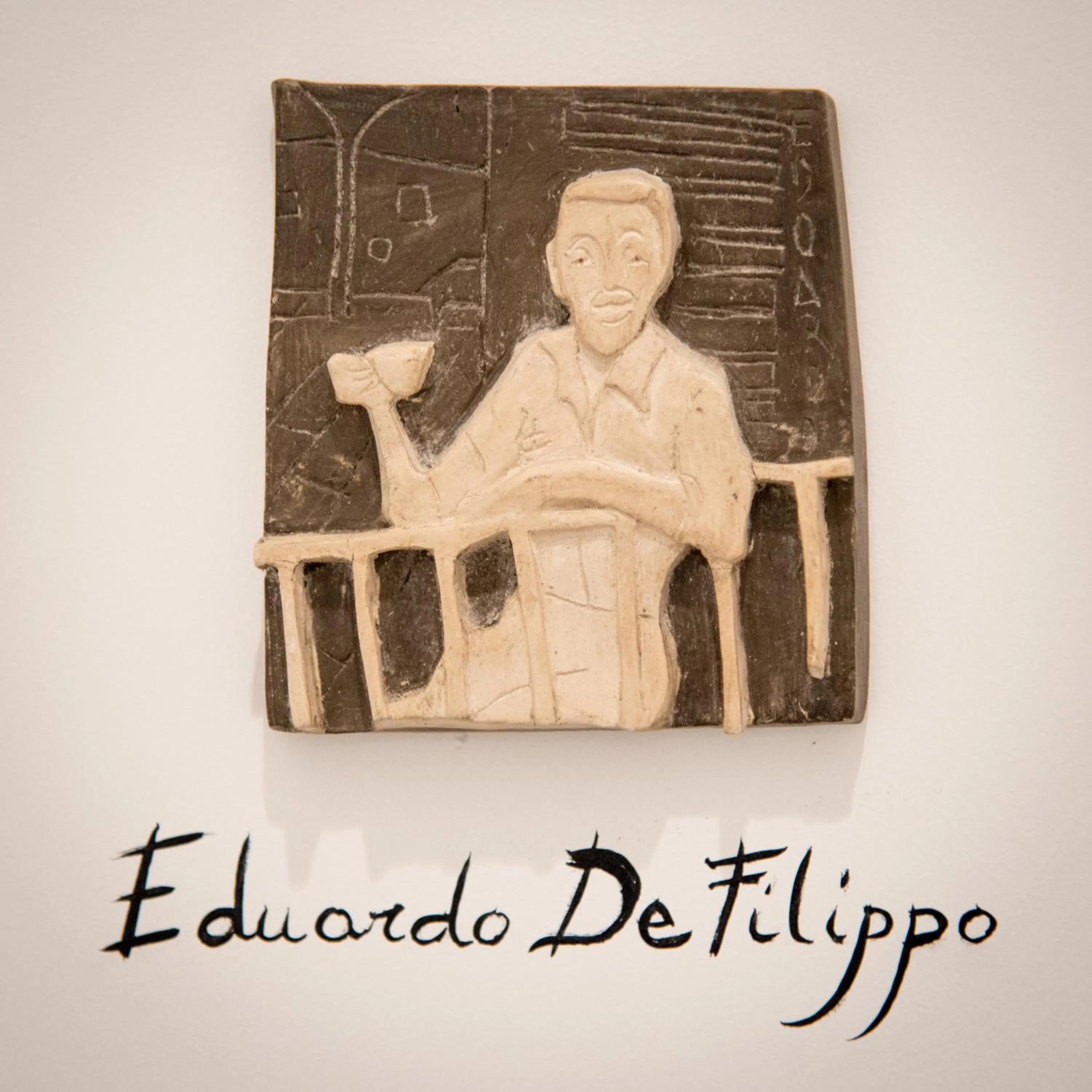 Decorative detail in Napoliamo Guest House