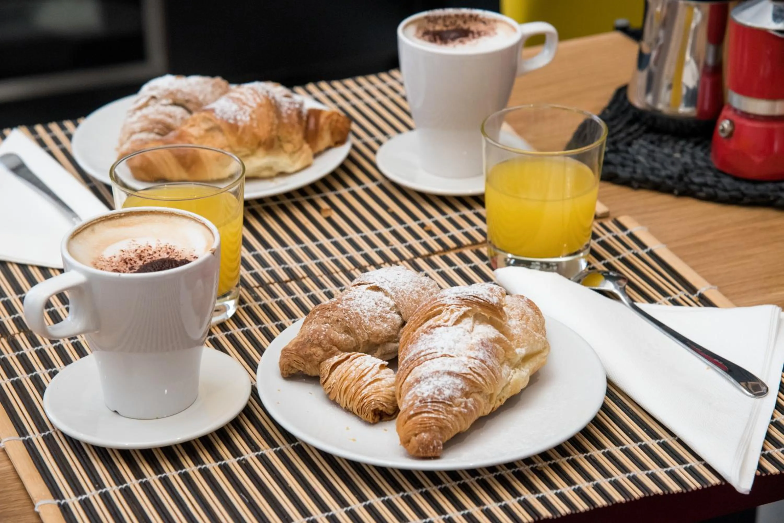 Italian breakfast in Napoliamo Guest House