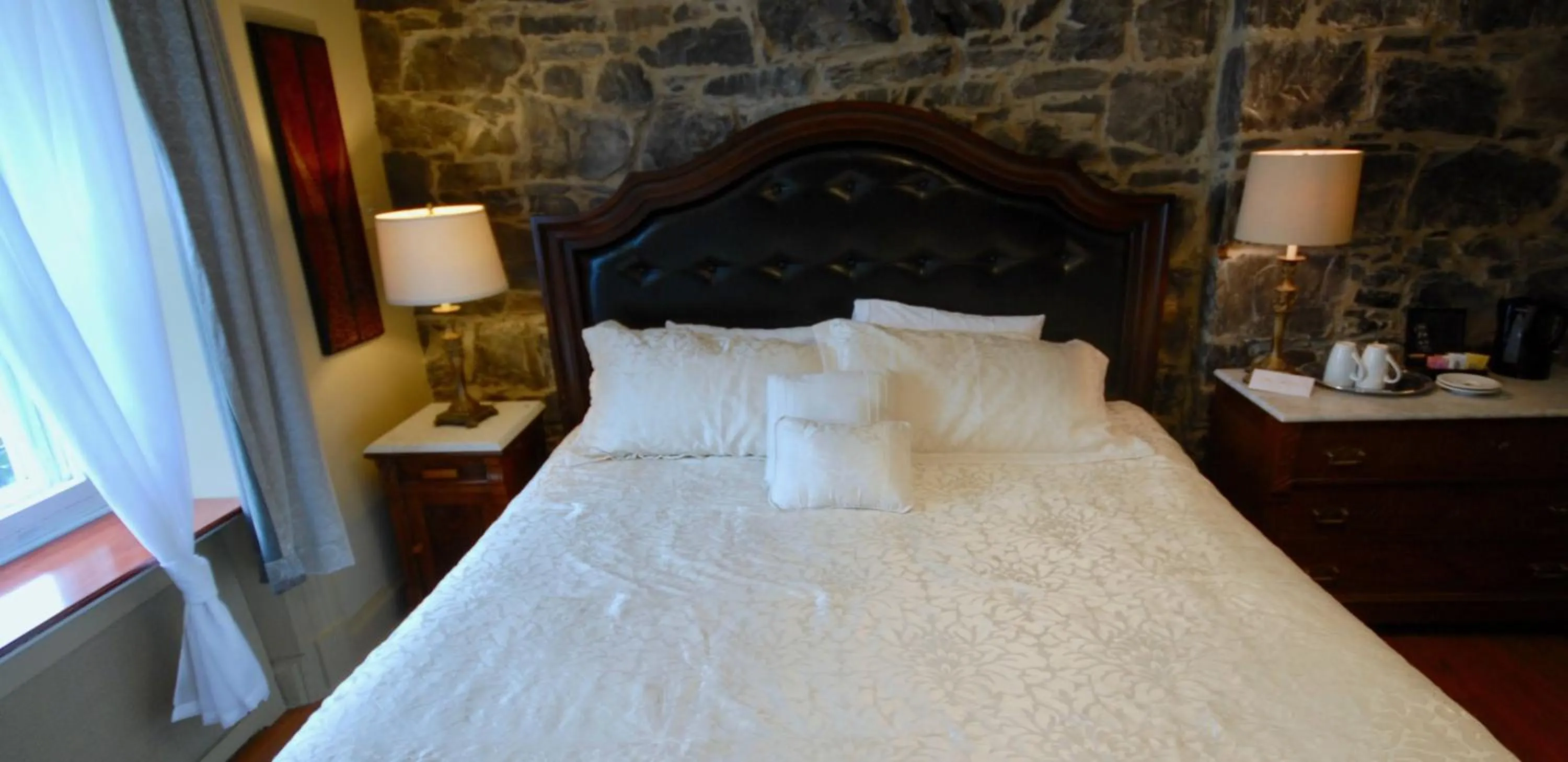 Bed in Manoir Sainte Genevieve