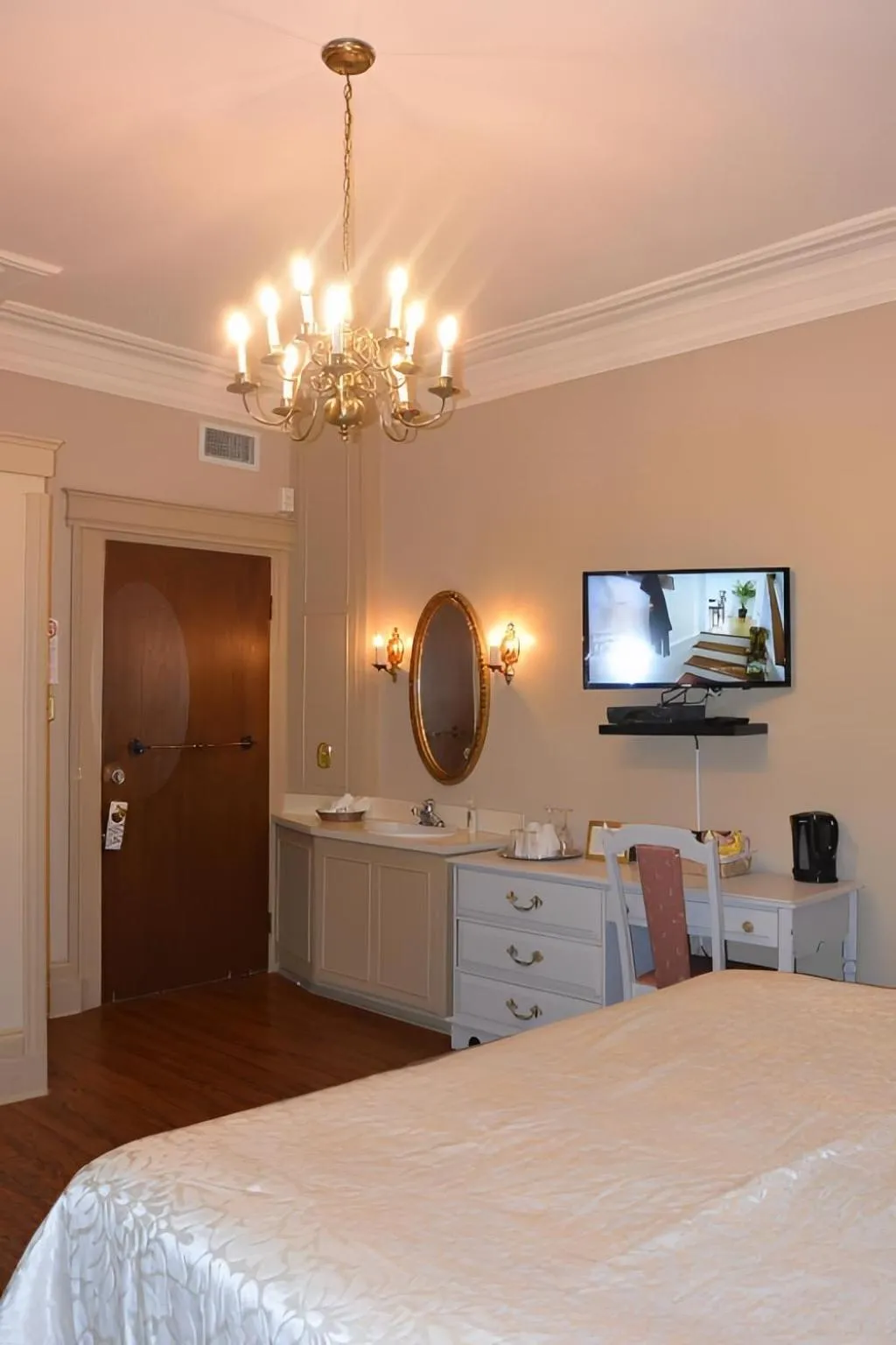 Bedroom, Bed in Manoir Sainte Genevieve