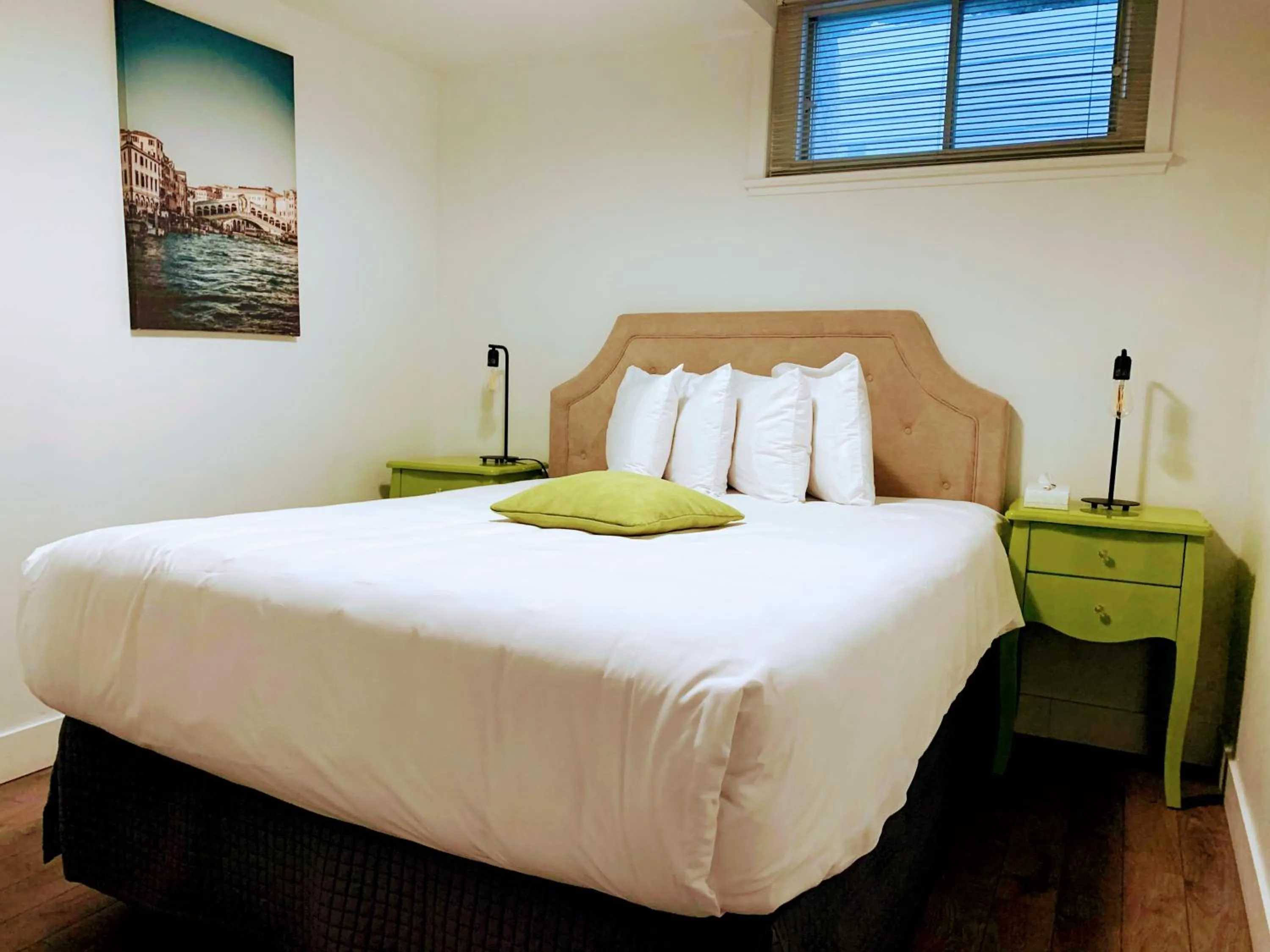 Bed in Manoir Sainte Genevieve