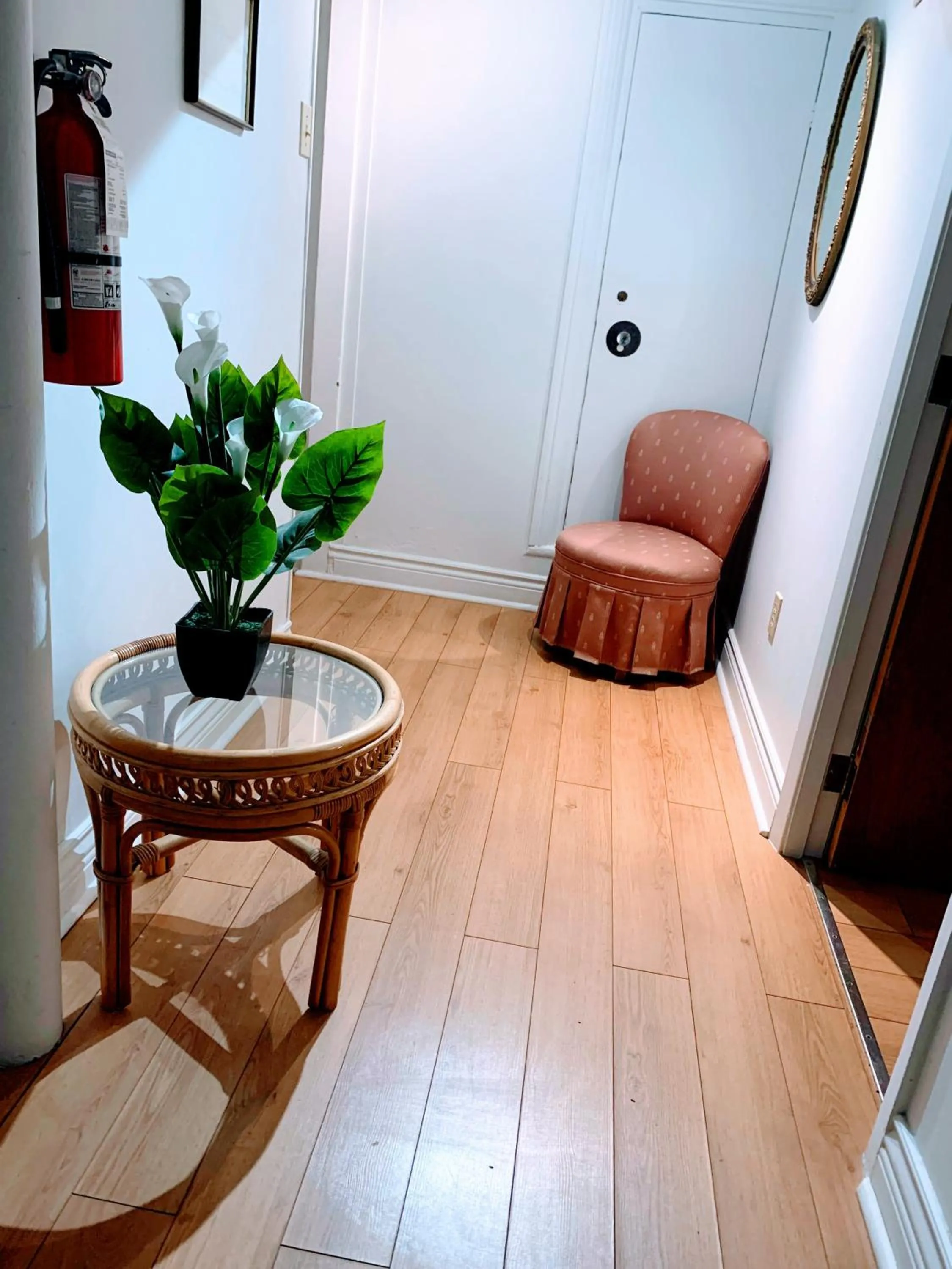 Seating area in Manoir Sainte Genevieve