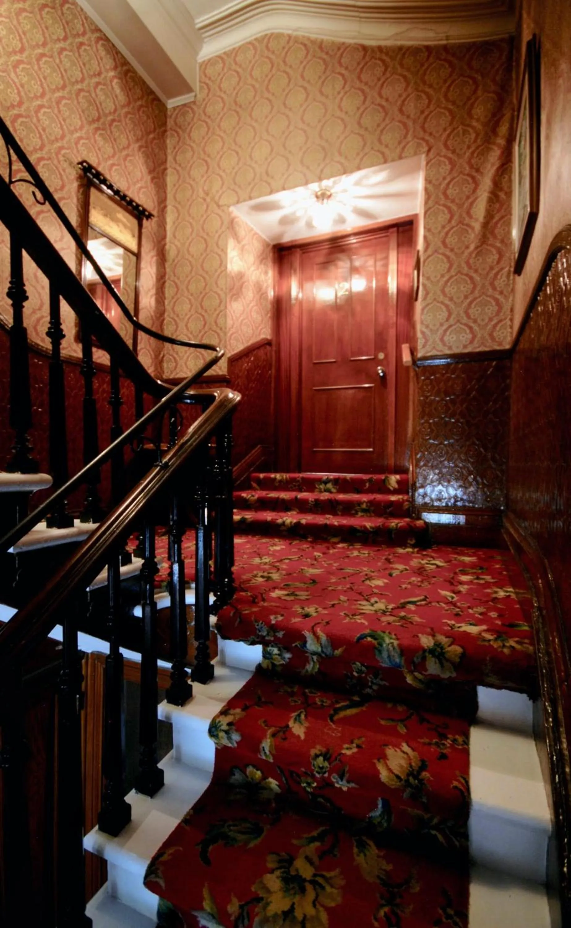 hair dresser in Manoir Sainte Genevieve