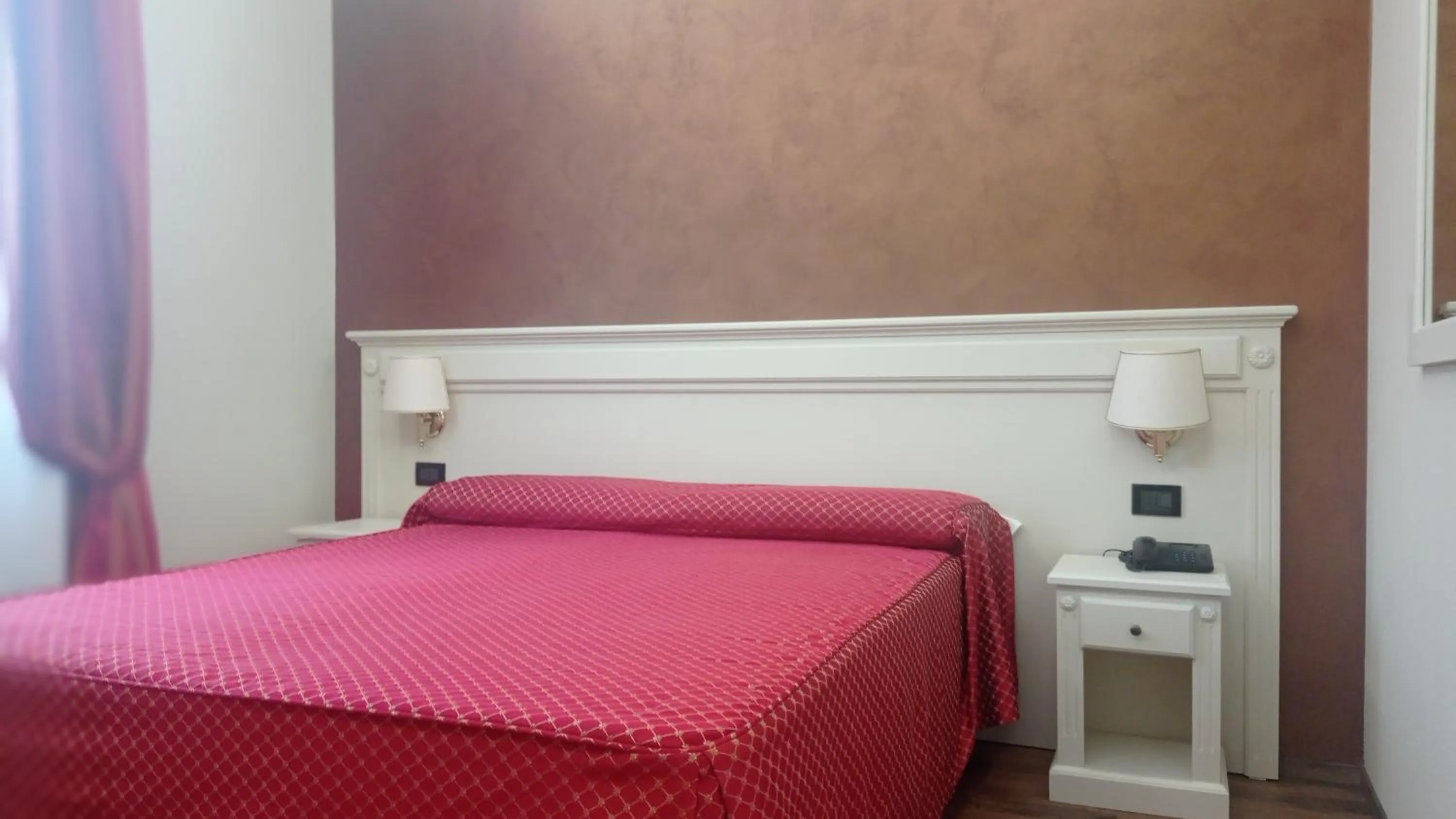 Photo of the whole room, Bed in Hotel Galimberti