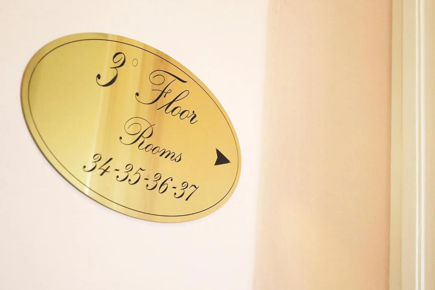 Logo/Certificate/Sign in Hotel Galimberti