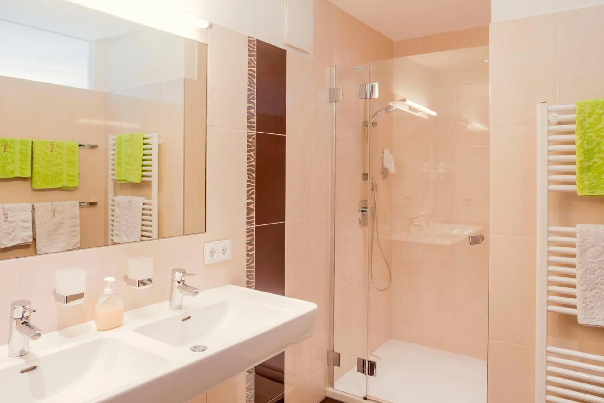 Bathroom in Pension Anna