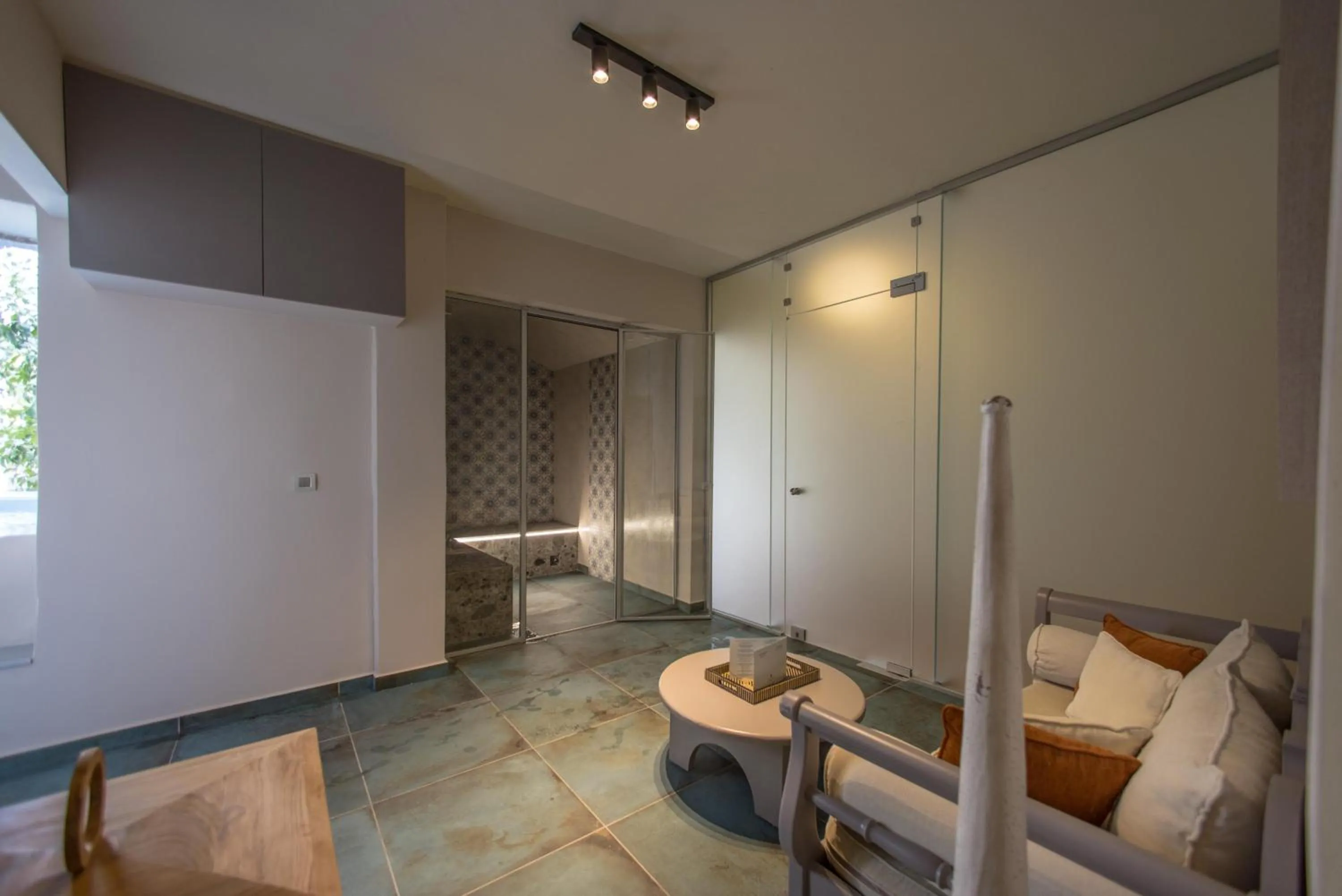 Spa and wellness centre/facilities in Kastro Maini