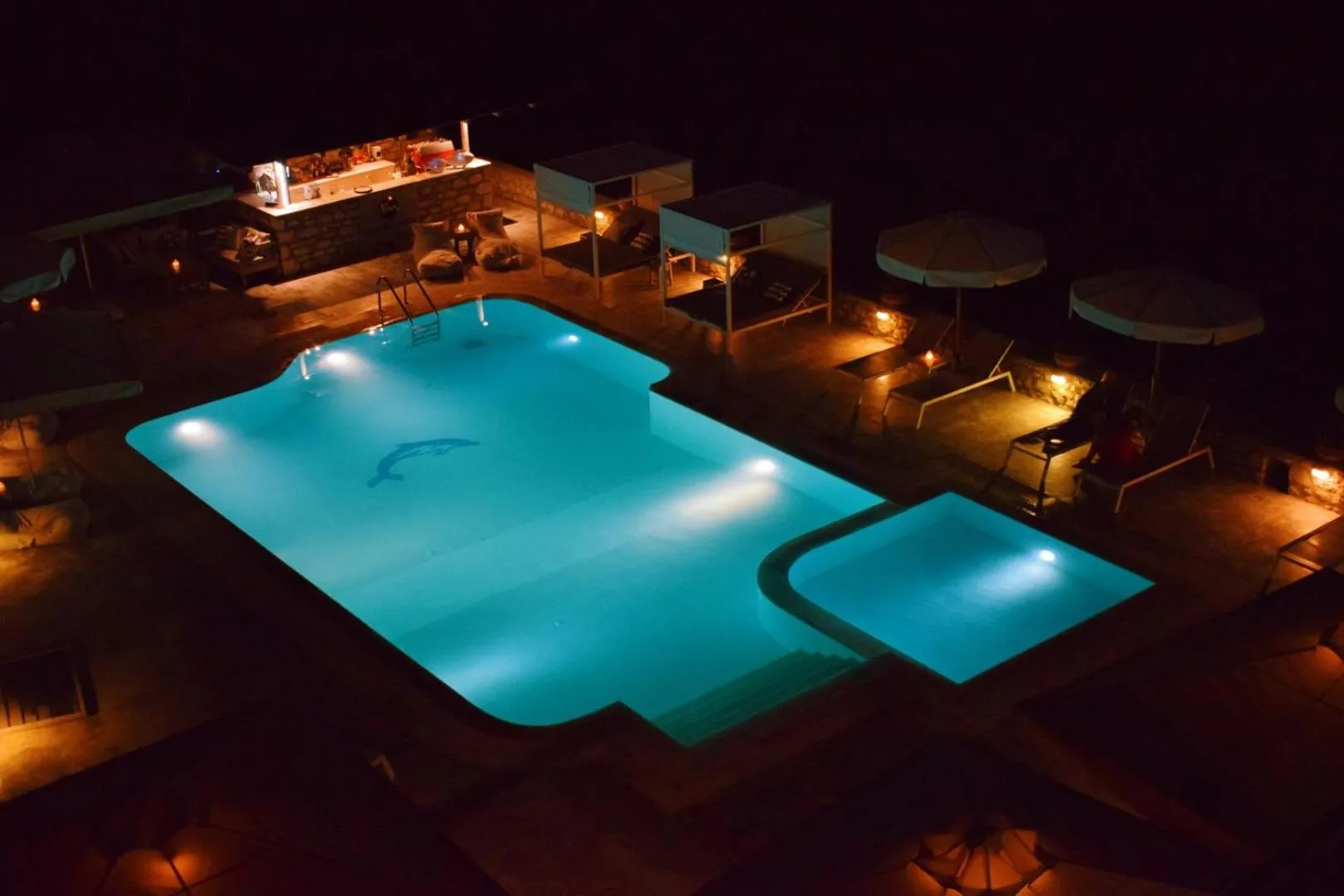 Pool view in Kastro Maini