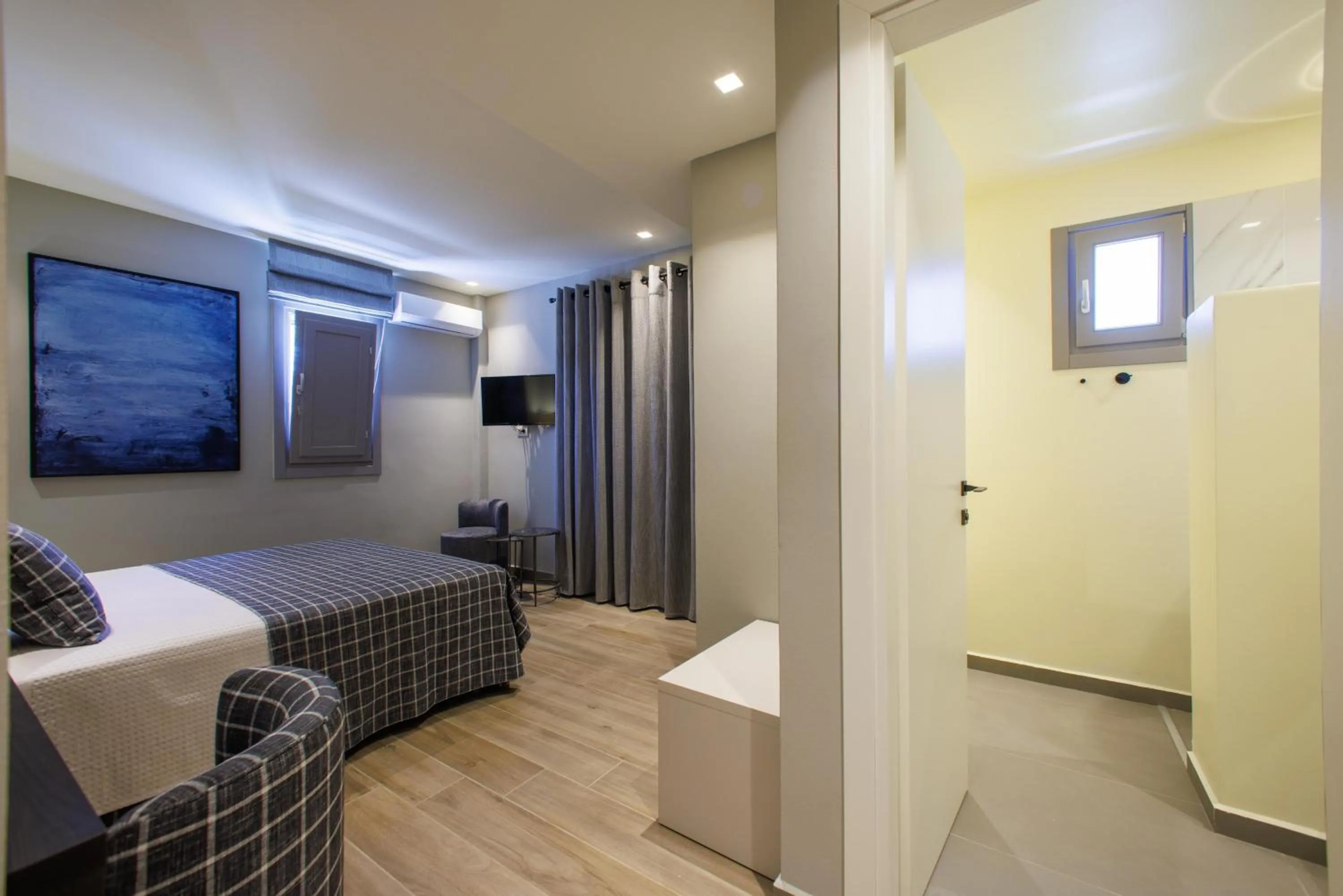 Bedroom, Bed in Kastro Maini