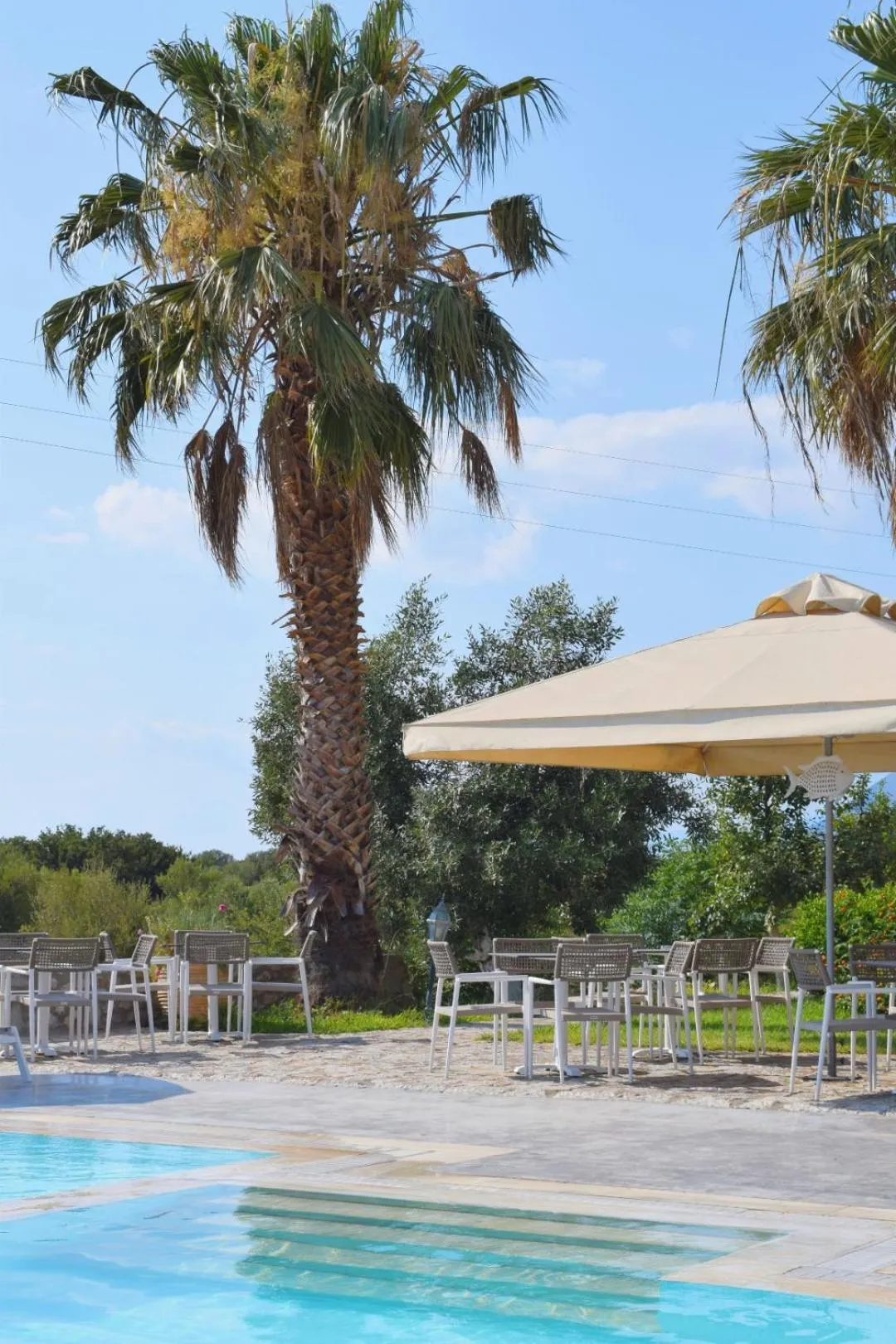 Swimming pool in Kastro Maini