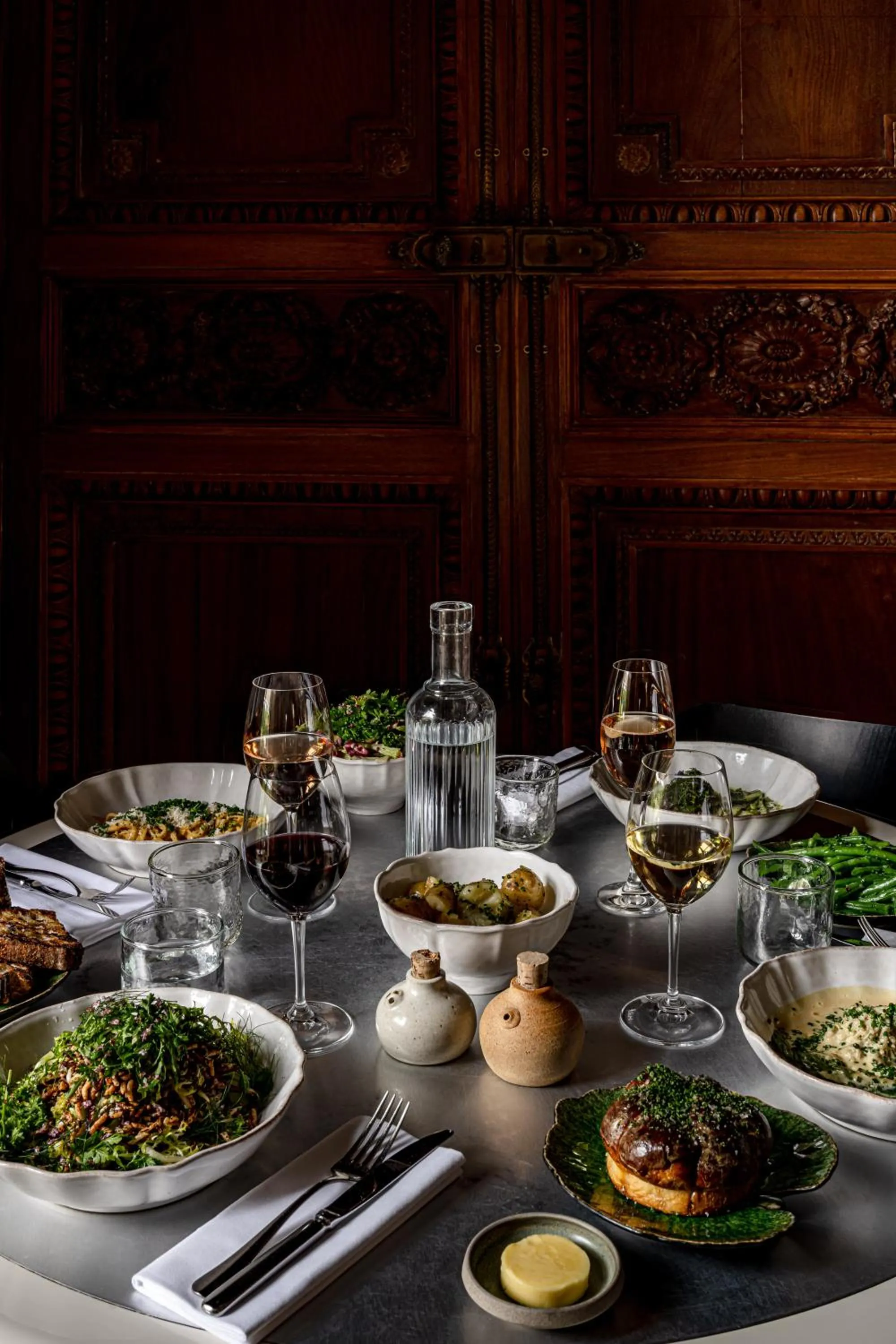 Restaurant/places to eat in Cowley Manor Experimental