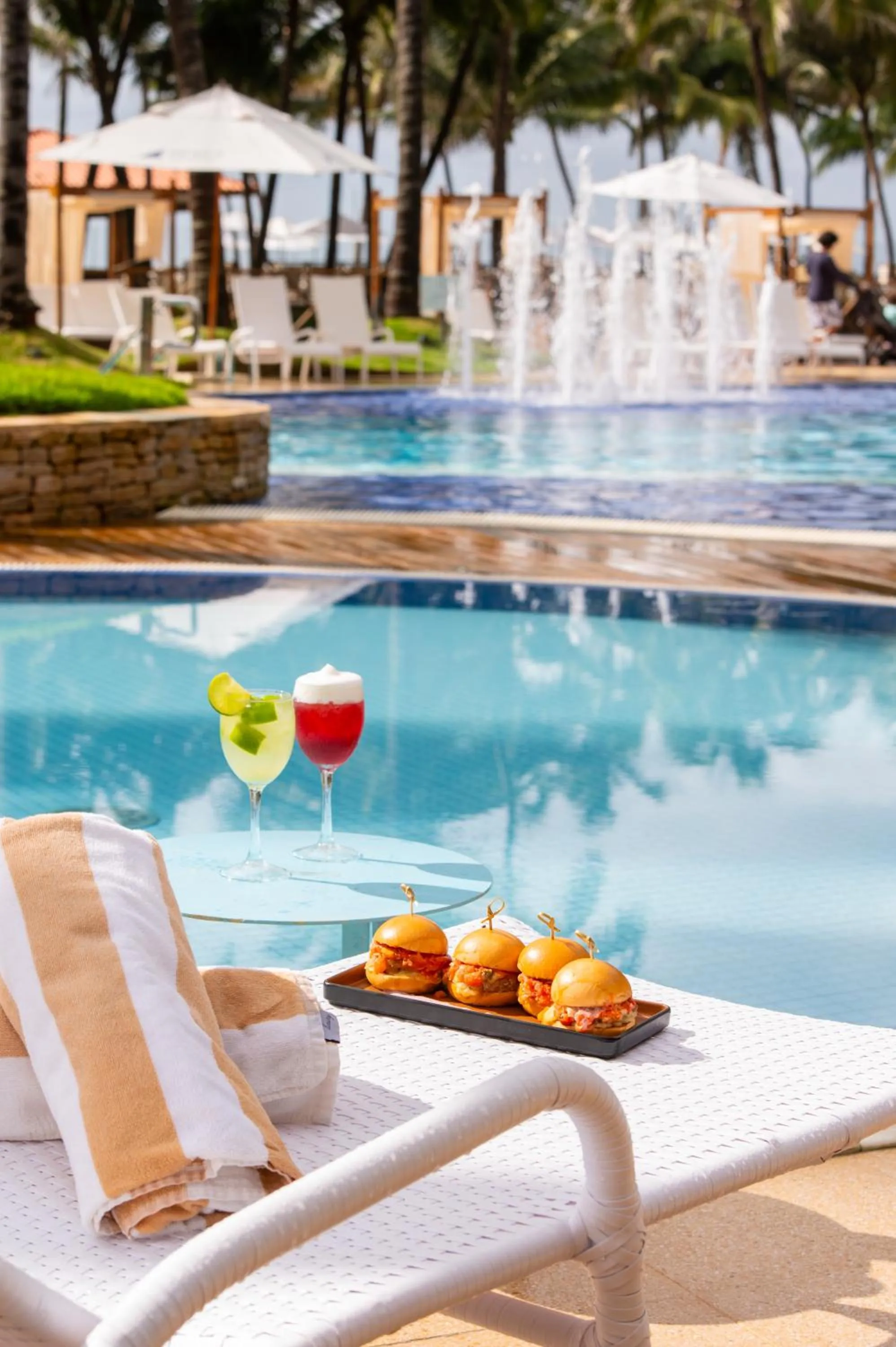 Pool view in Jatiúca Suites Resort by Slaviero Hotéis