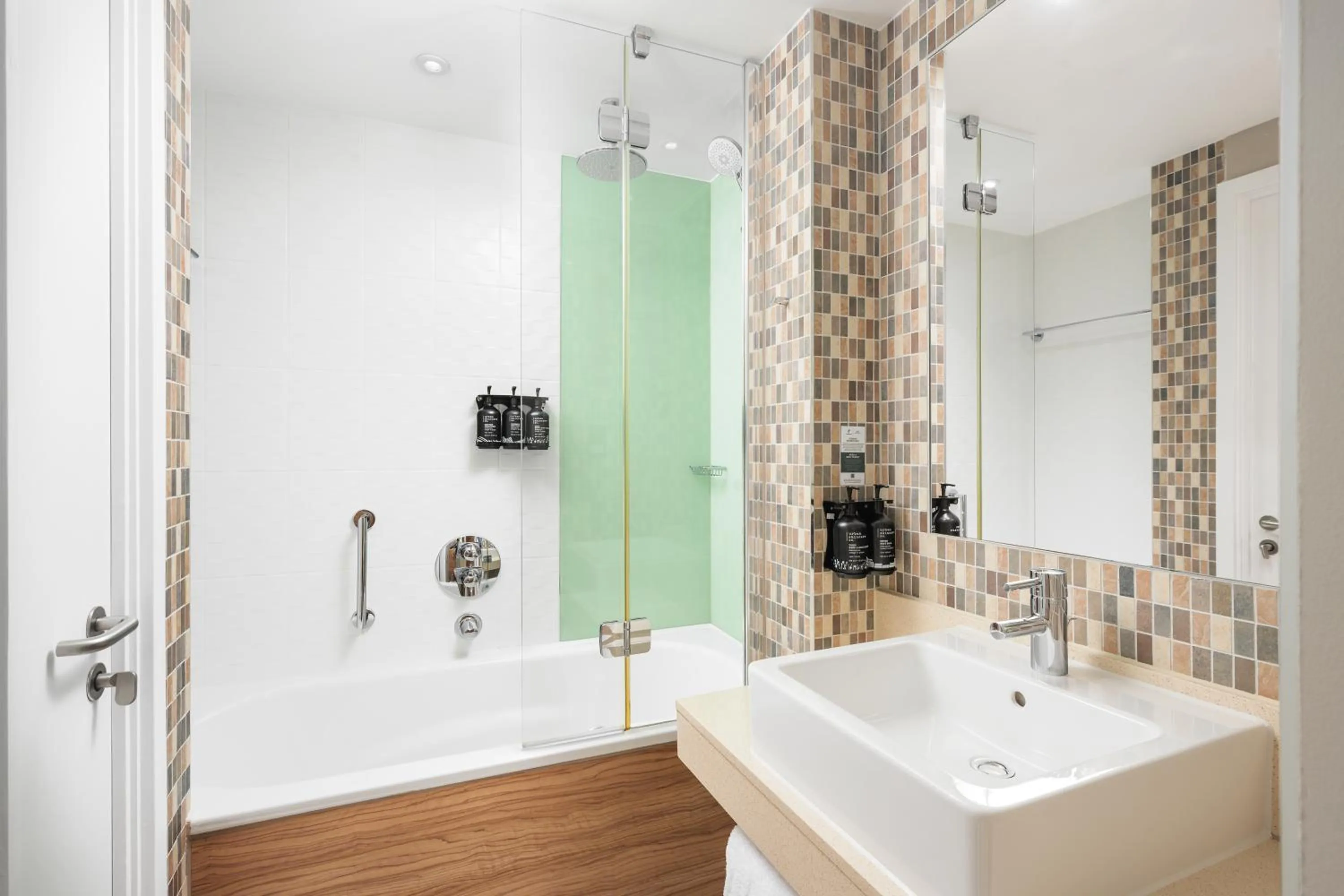 Shower in Holiday Inn Manchester-Mediacityuk by IHG