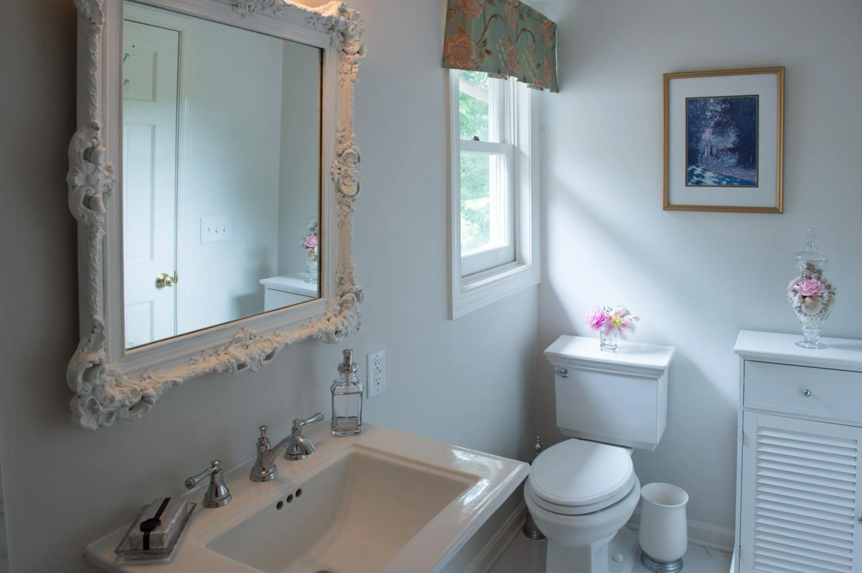 Shower in LeFay Cottage at Little Washington