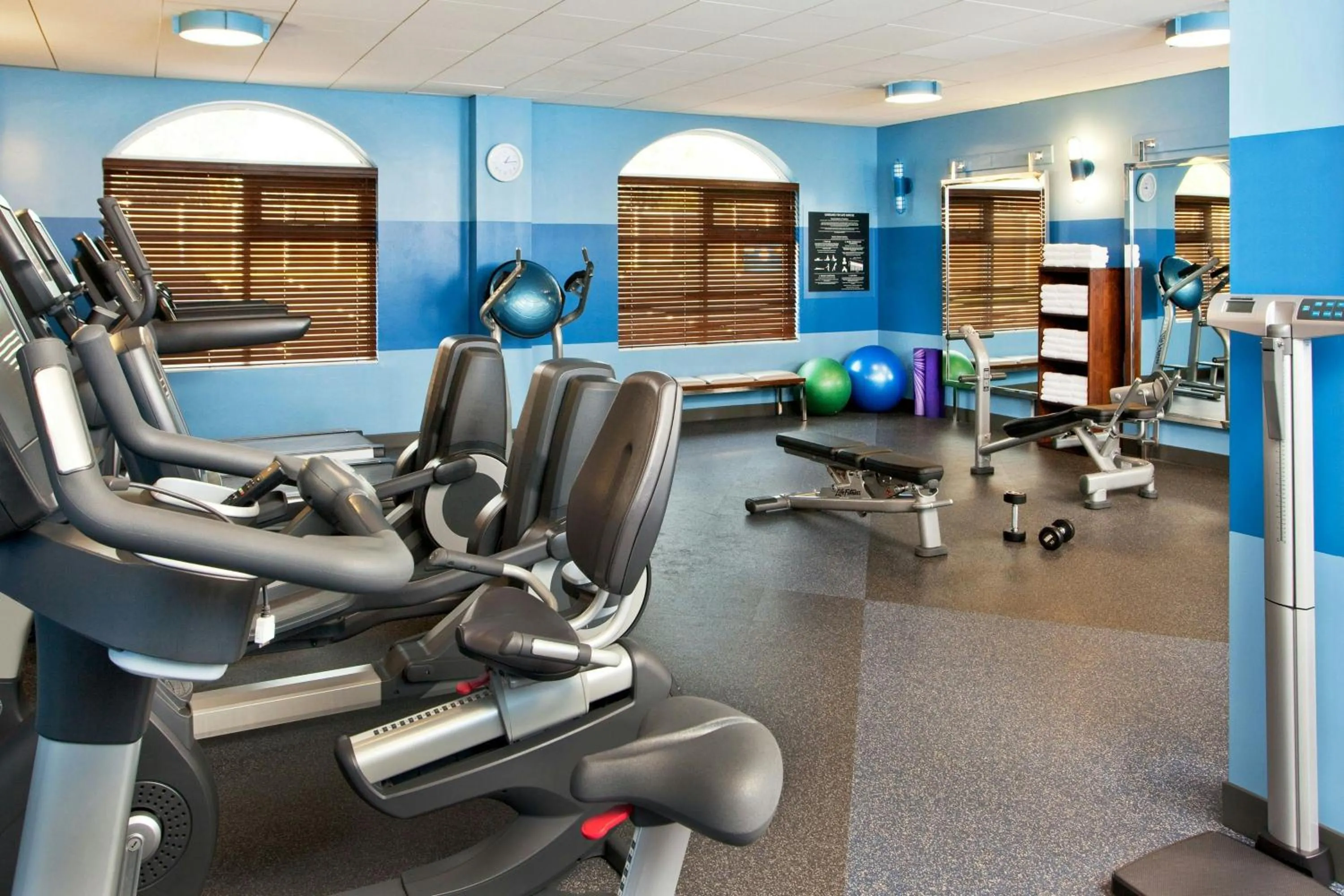 Fitness centre/facilities in Four Points by Sheraton Louisville Airport