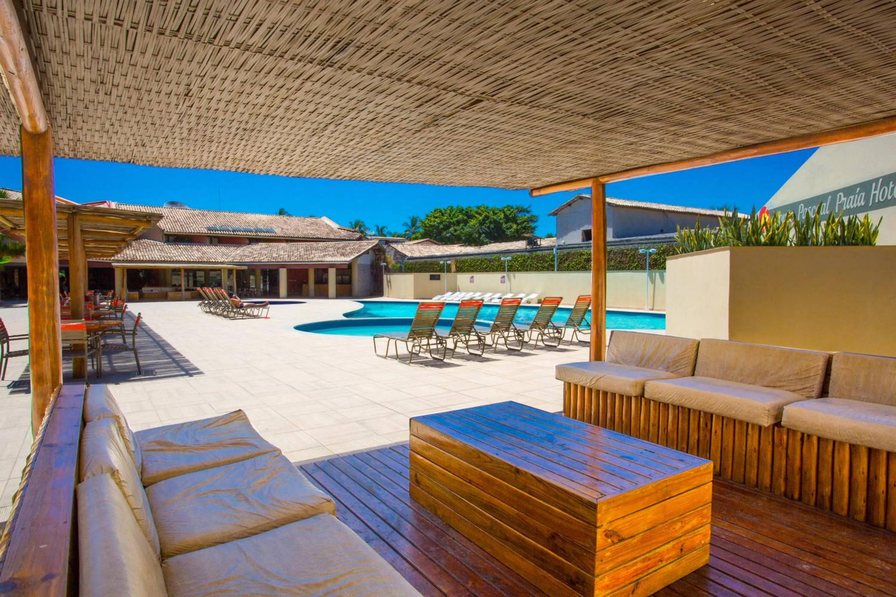Swimming pool in Monte Pascoal Praia Hotel