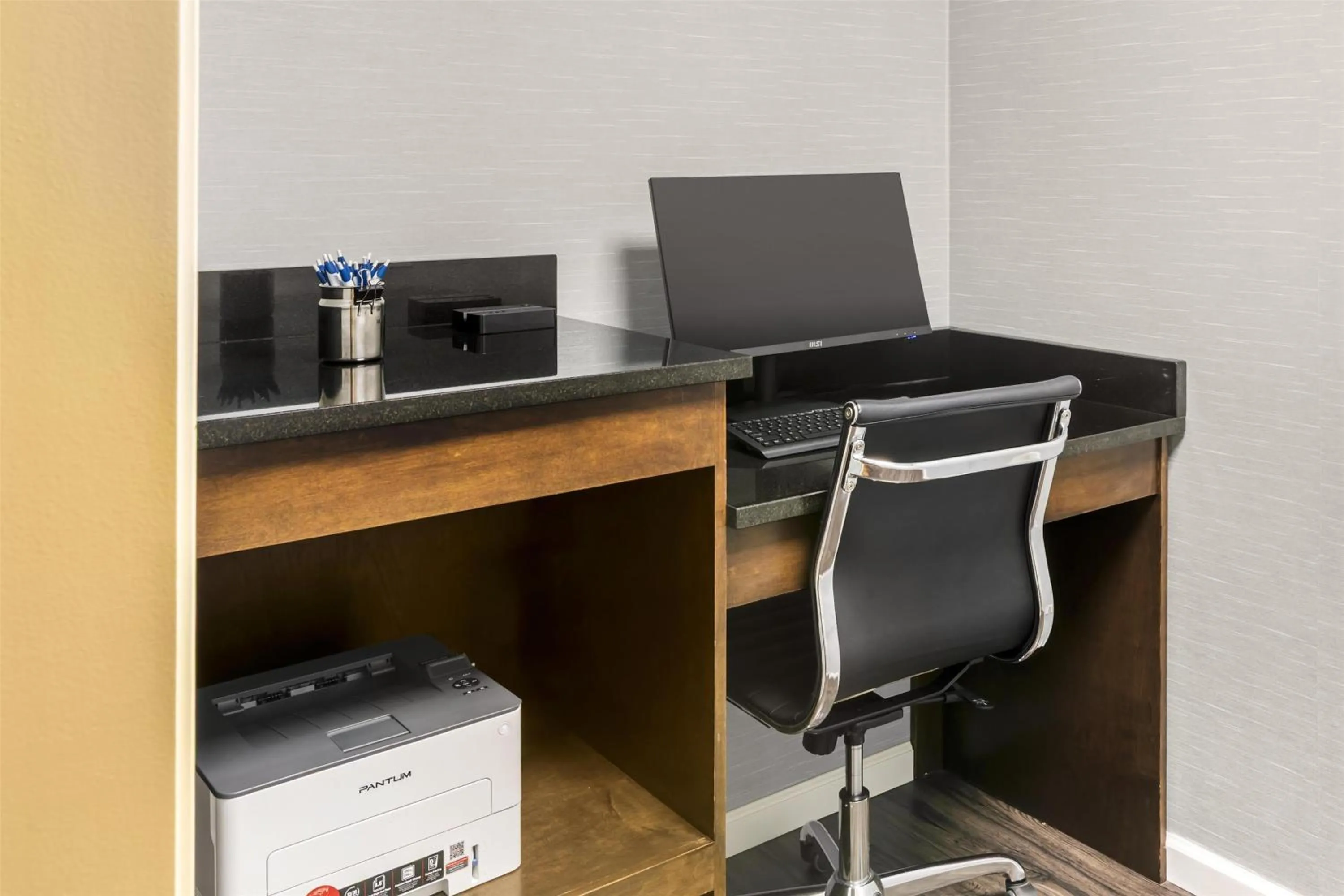 Business facilities in Best Western Plus Richmond Hill Inn