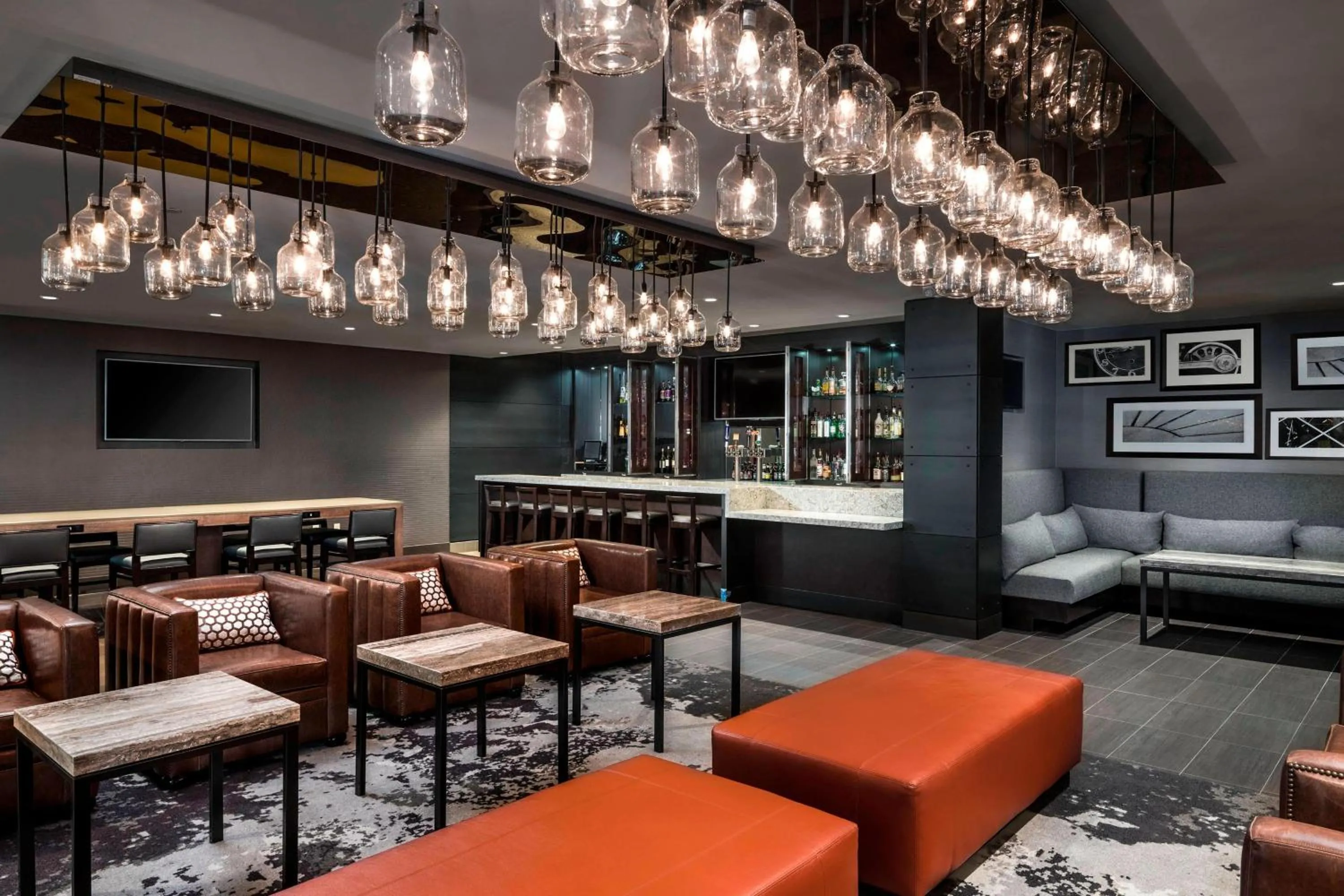 Lounge or bar in Marin Hilltop Hotel
