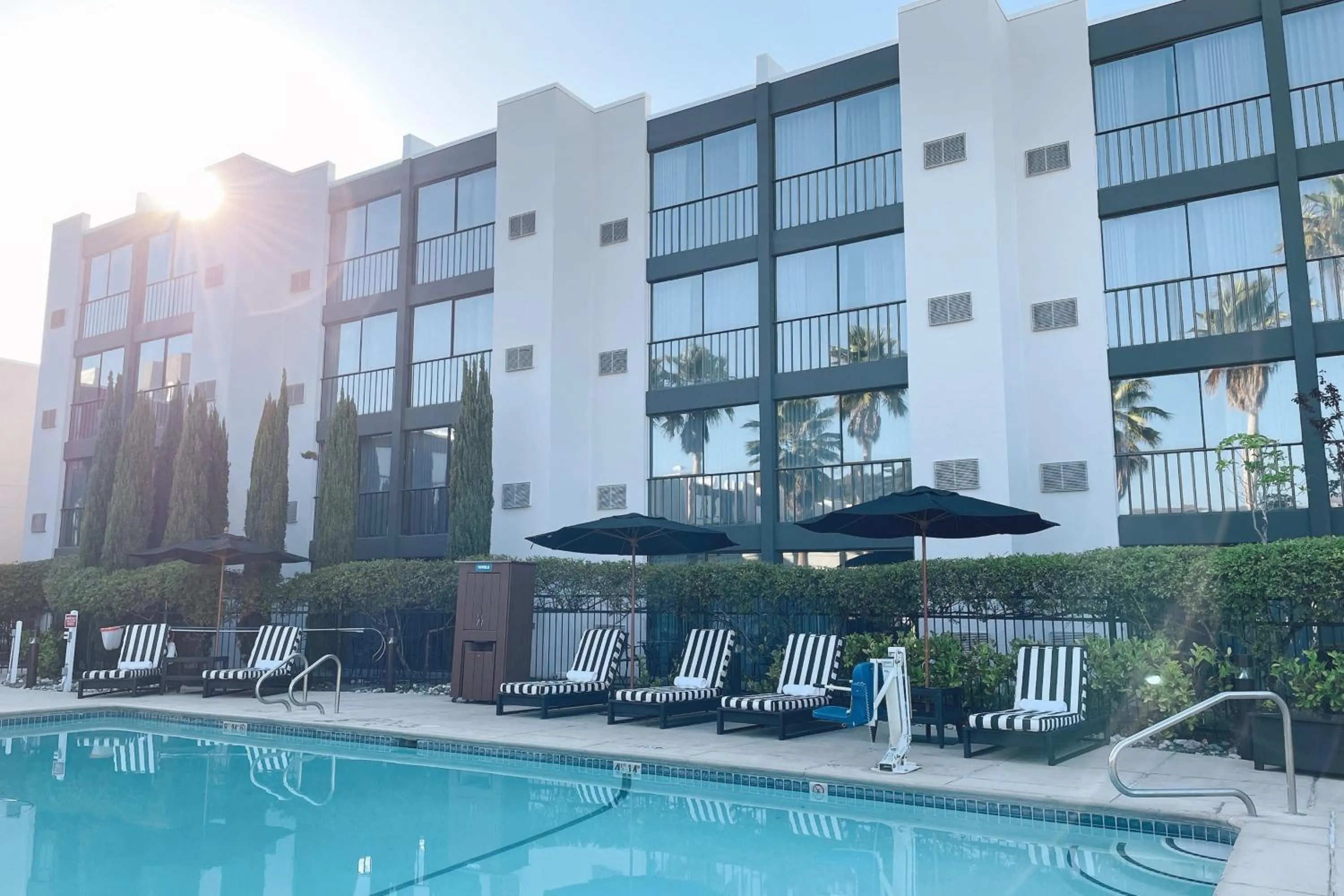 Swimming pool in Marin Hilltop Hotel