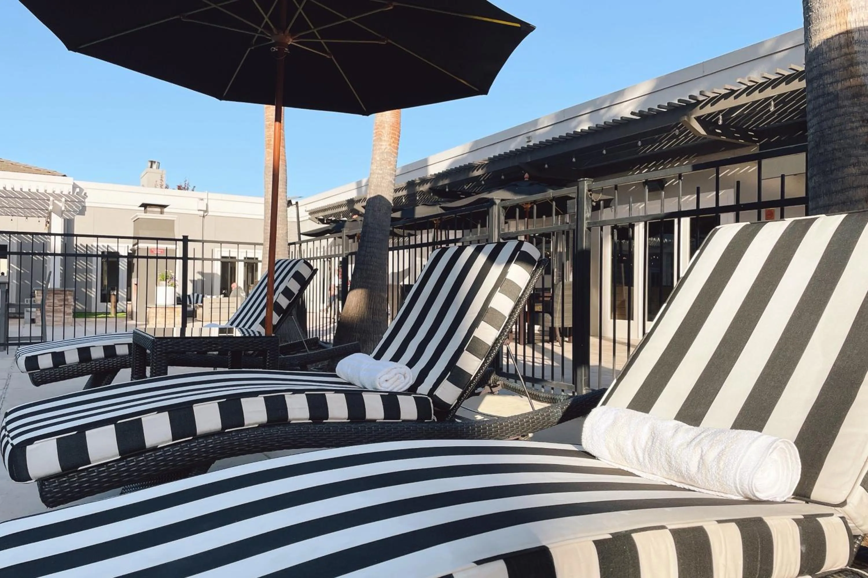 Swimming pool in Four Points by Sheraton San Rafael Marin County