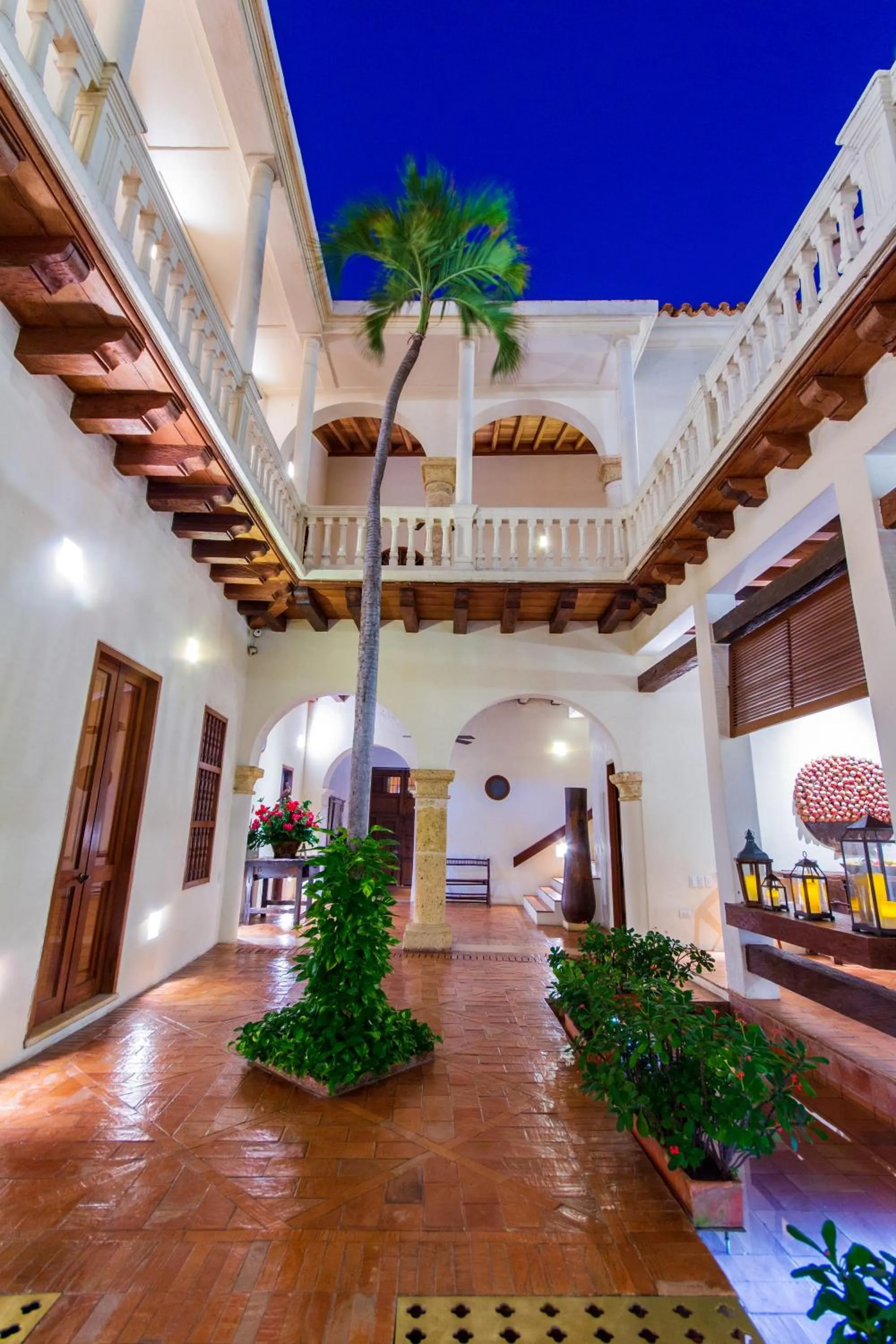 Patio in Hotel Quadrifolio