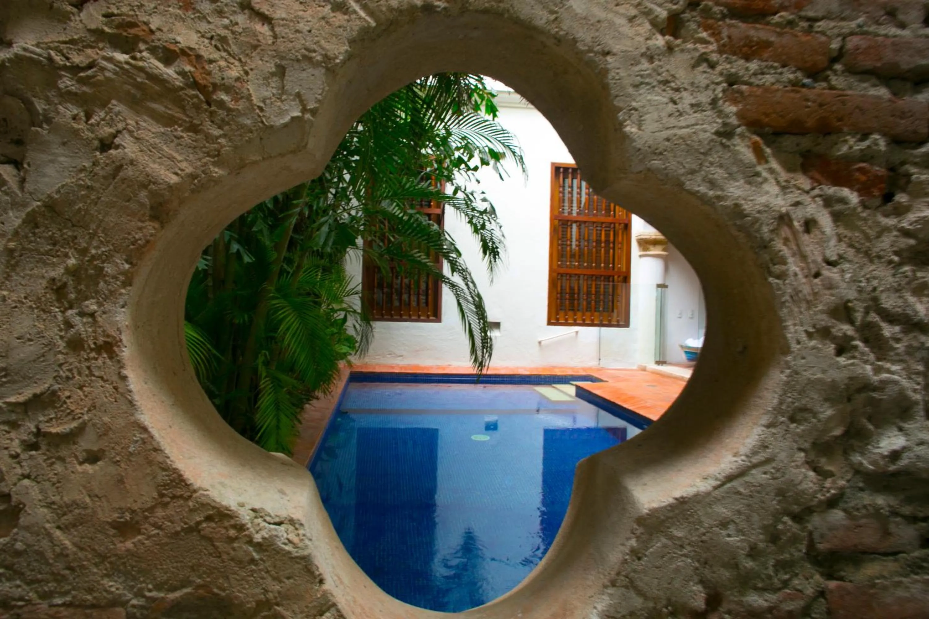 Swimming pool in Hotel Quadrifolio