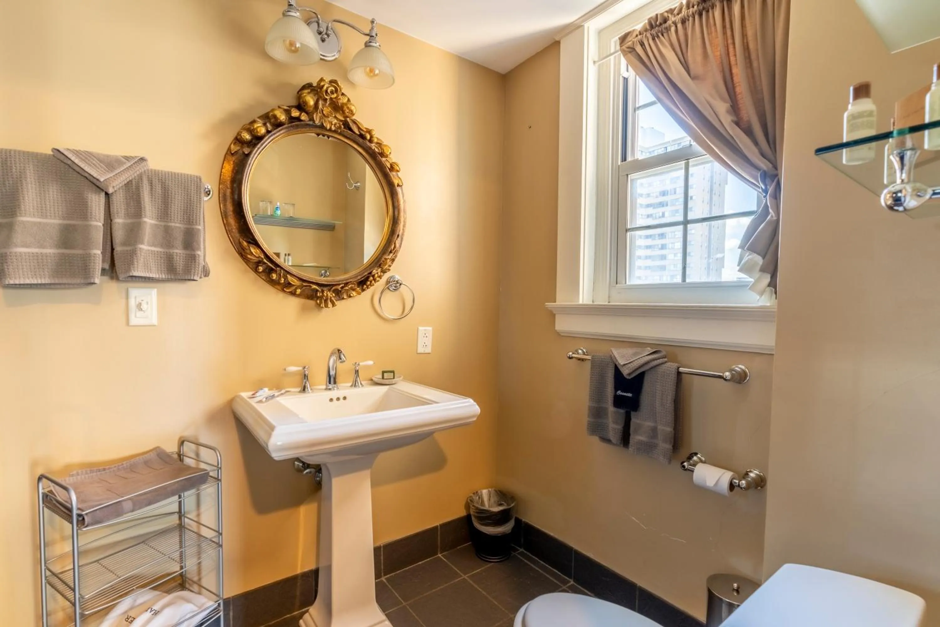 Bathroom in Inn on Broadway