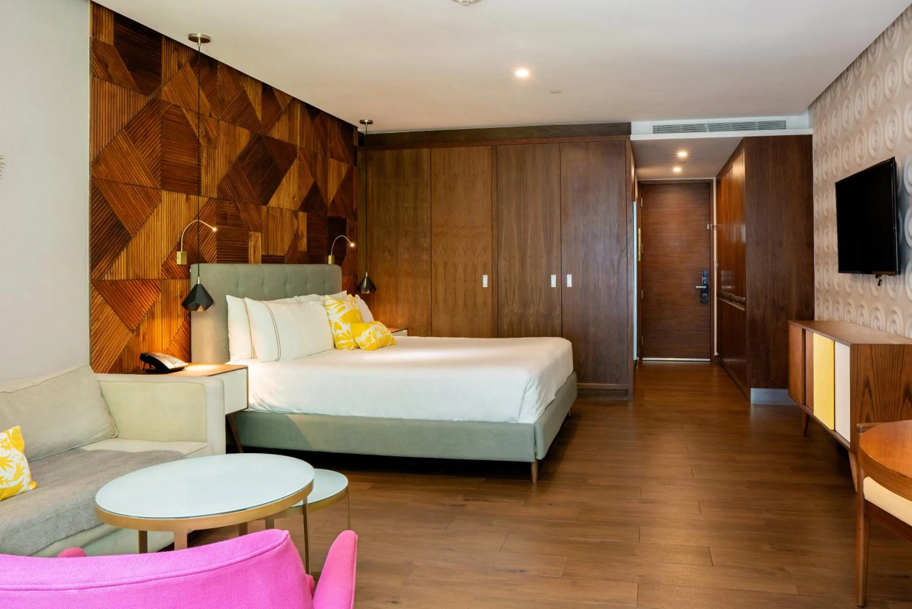 Bed in The Fives Downtown Hotel & Residences, Curio Collection by Hilton