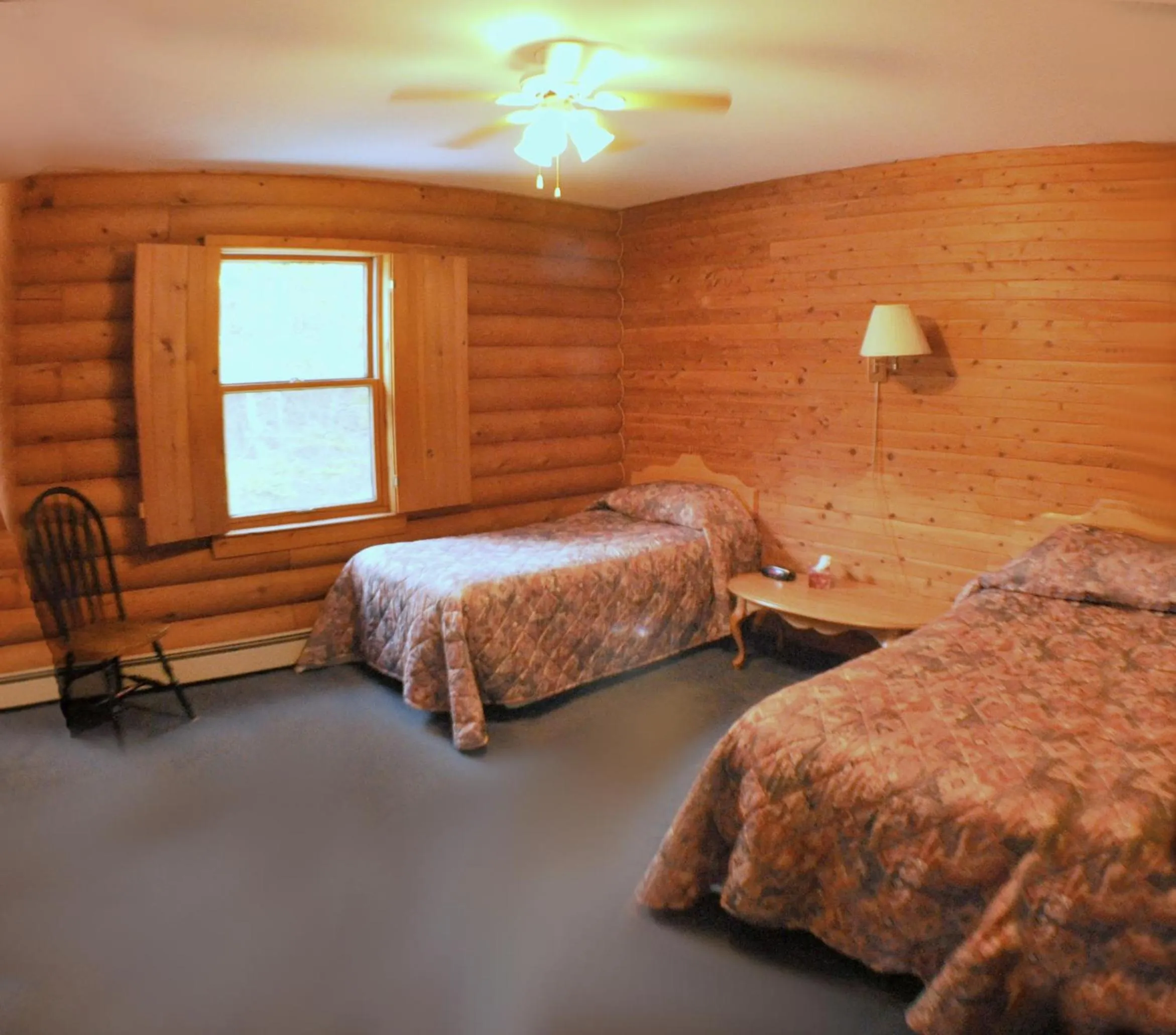Bedroom, Bed in Powley's Wild Goose Lodge