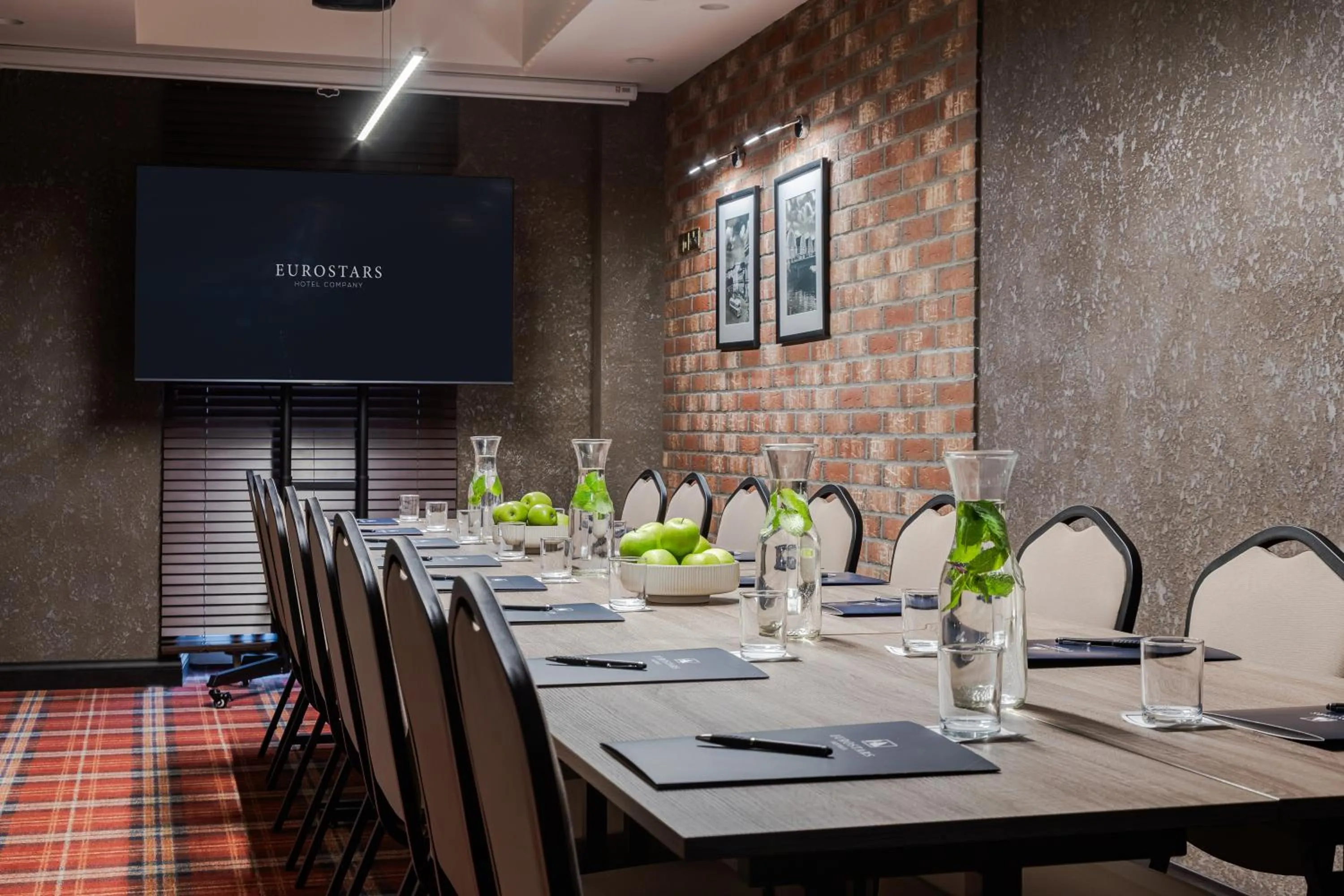 Meeting/conference room in Eurostars Metropole