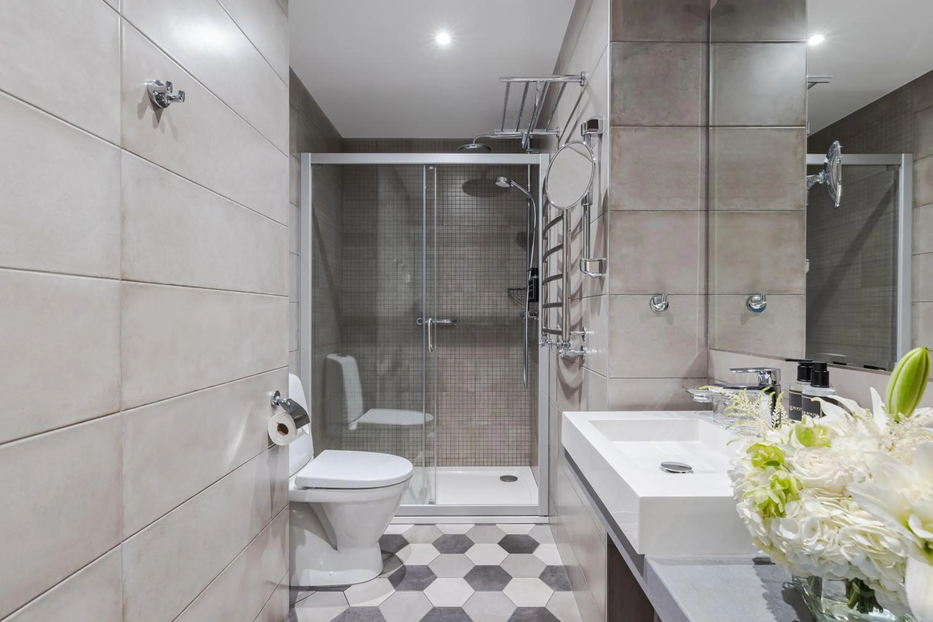 Bathroom in Eurostars Metropole