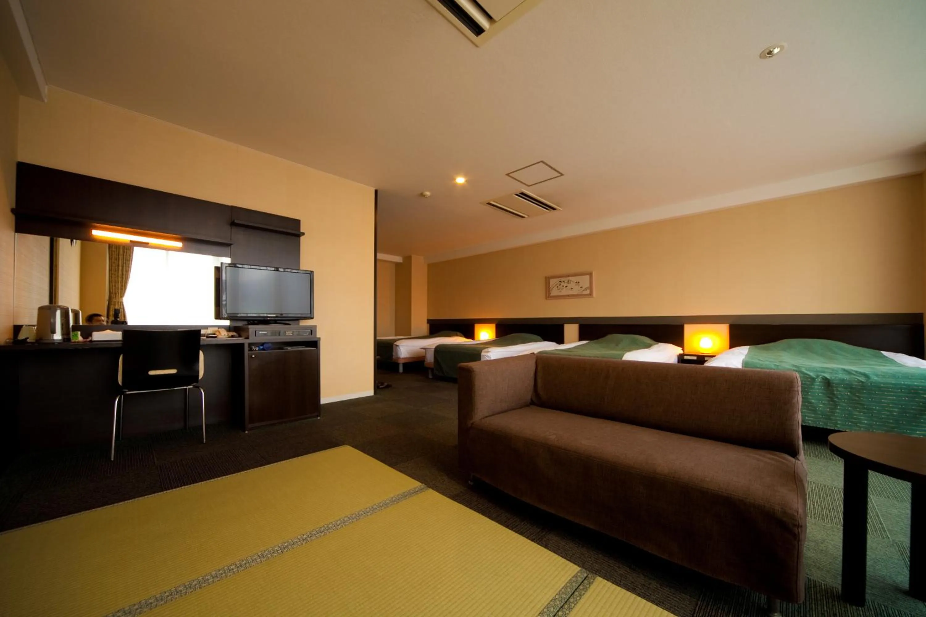 Photo of the whole room, Bed in Hotel Aile