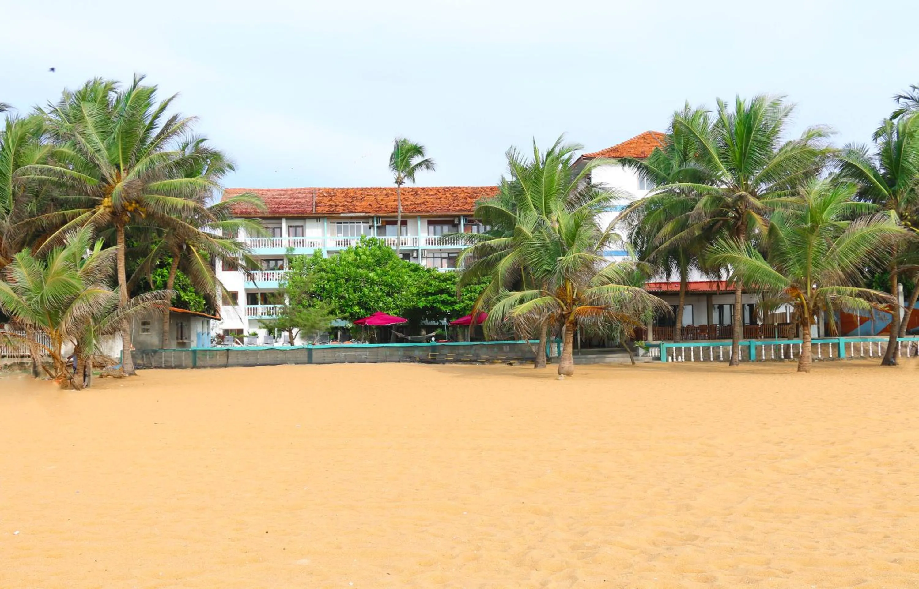 Topaz Beach Hotel