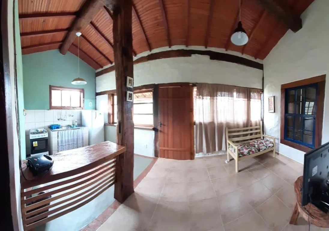 Kitchen or kitchenette in Pousada Chalé Terra Viva