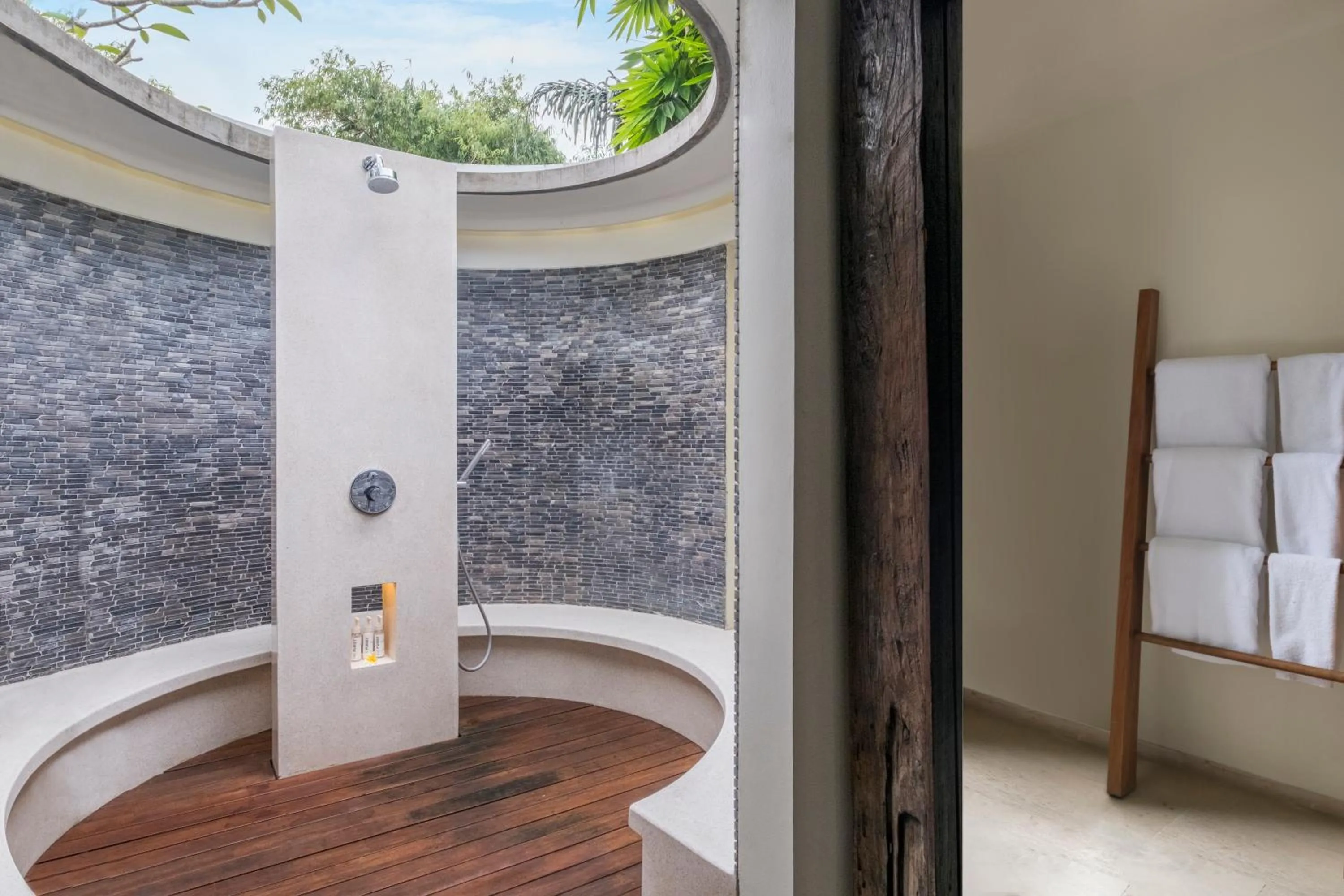 Shower in The Purist Villas & Spa Ubud