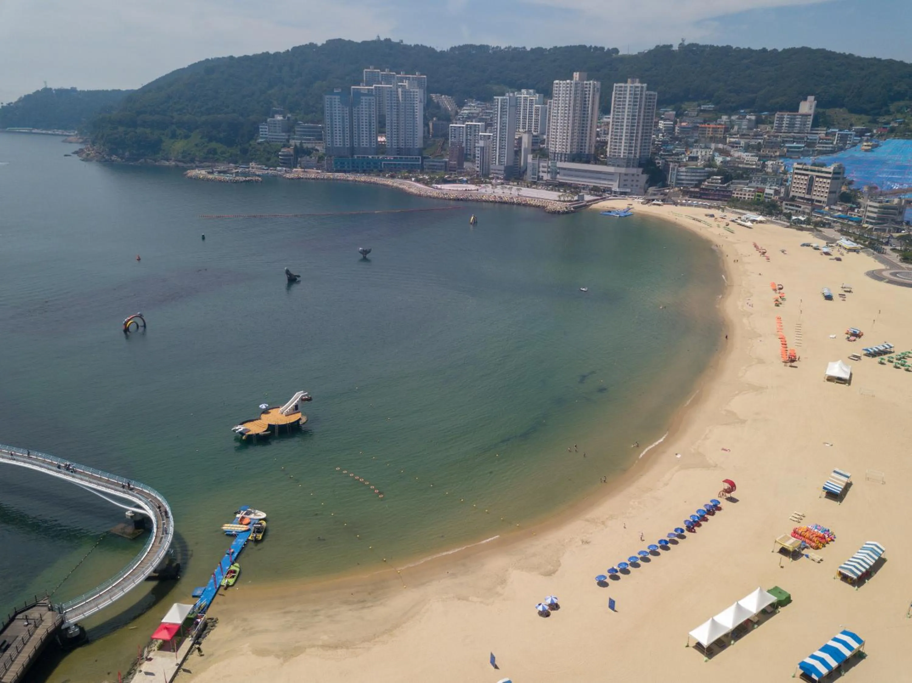 Beach in 2 Heaven Hotel Songdo