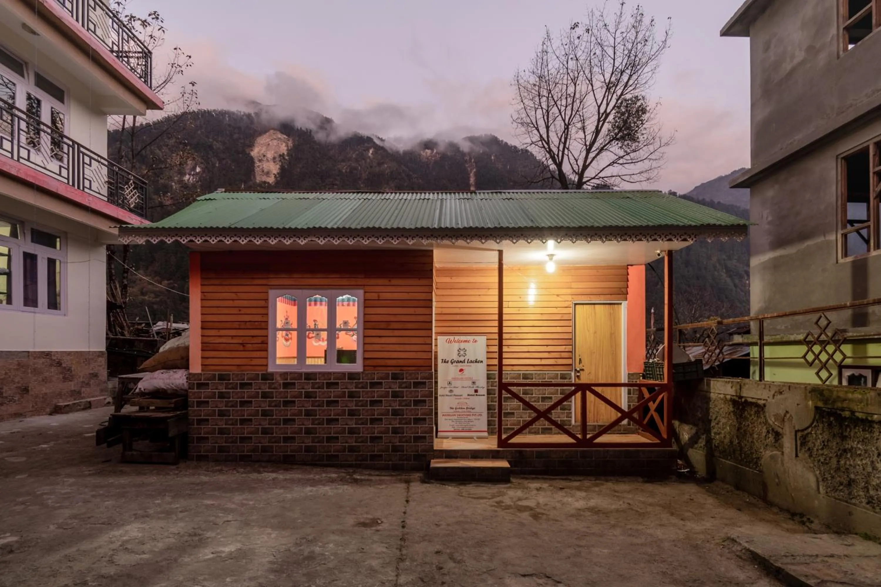 Communal lounge/ TV room in Magellan's The Grand Lachen