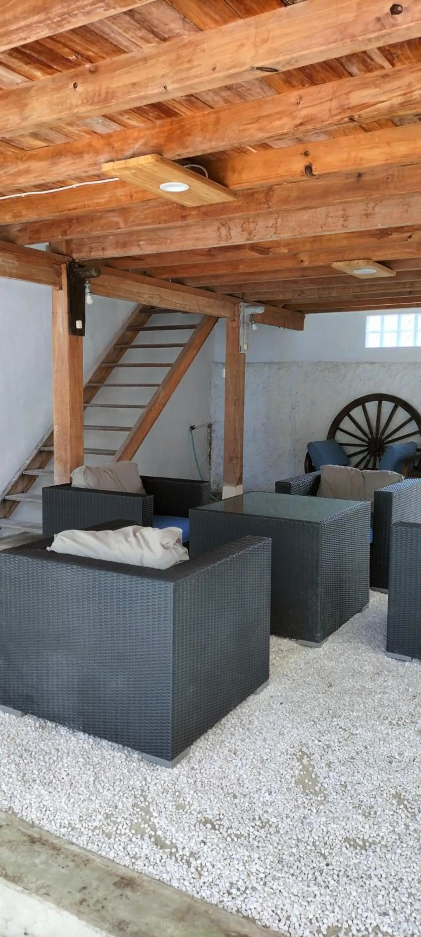 The 5 Brothers Hotel