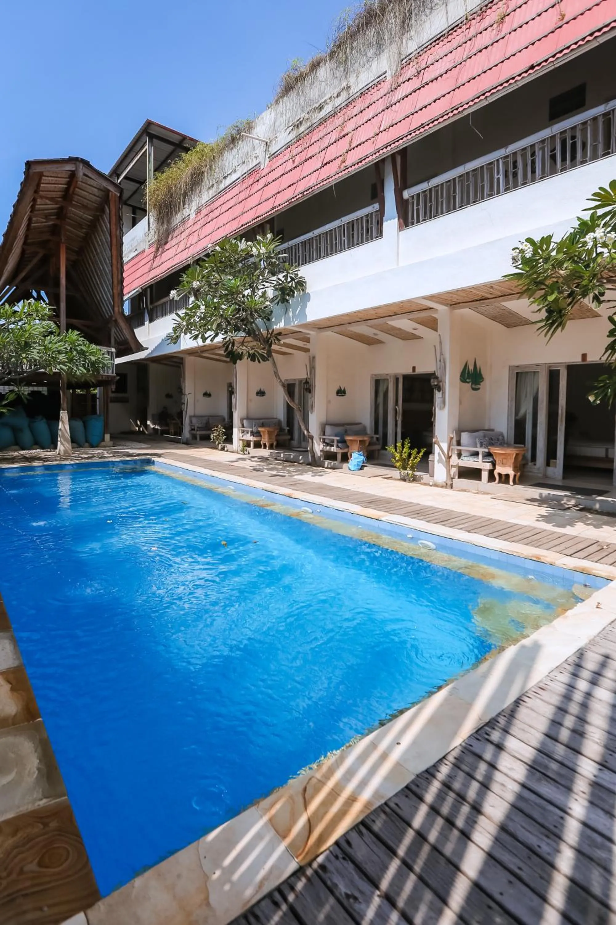 The 5 Brothers Hotel