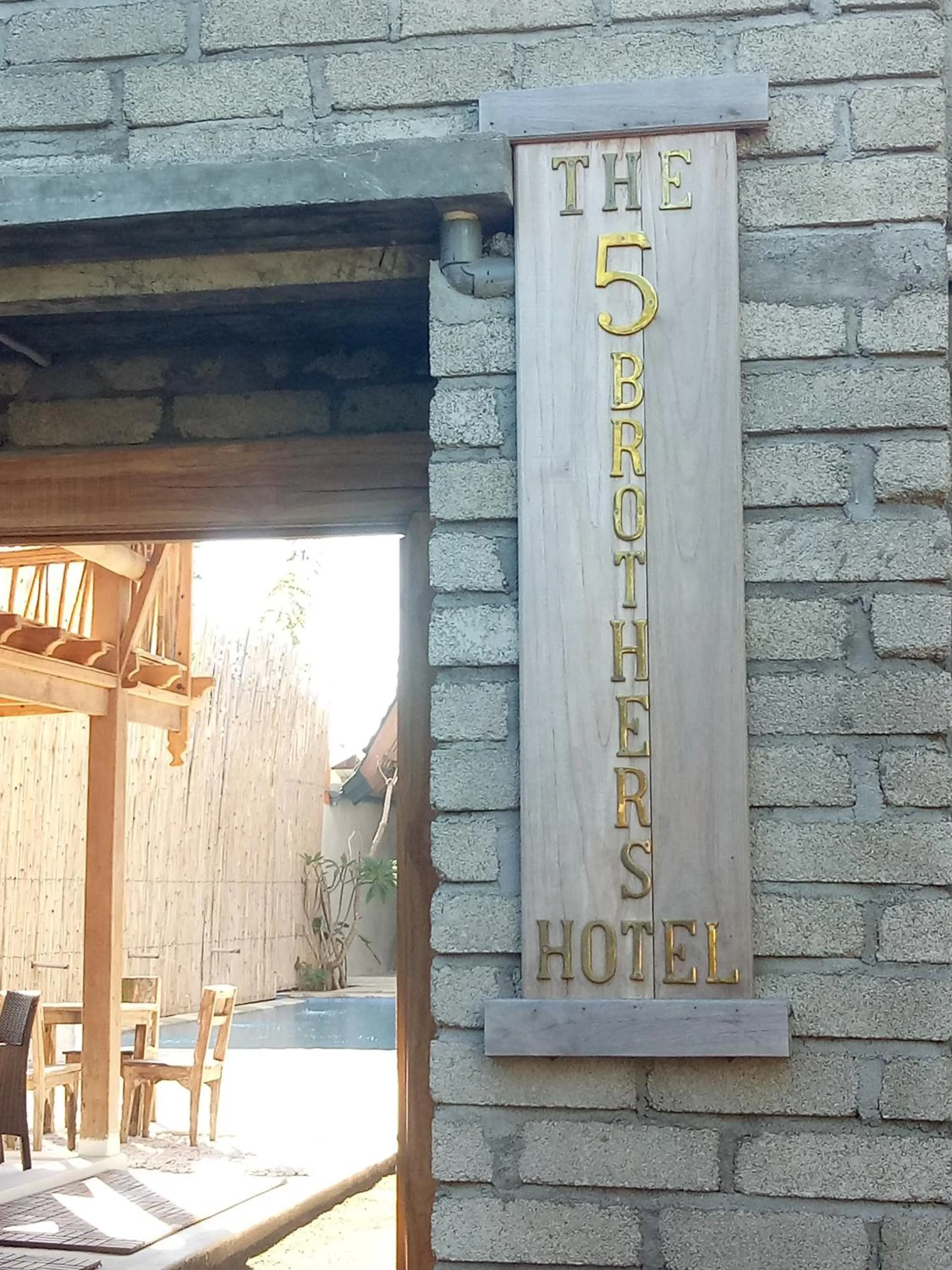 The 5 Brothers Hotel