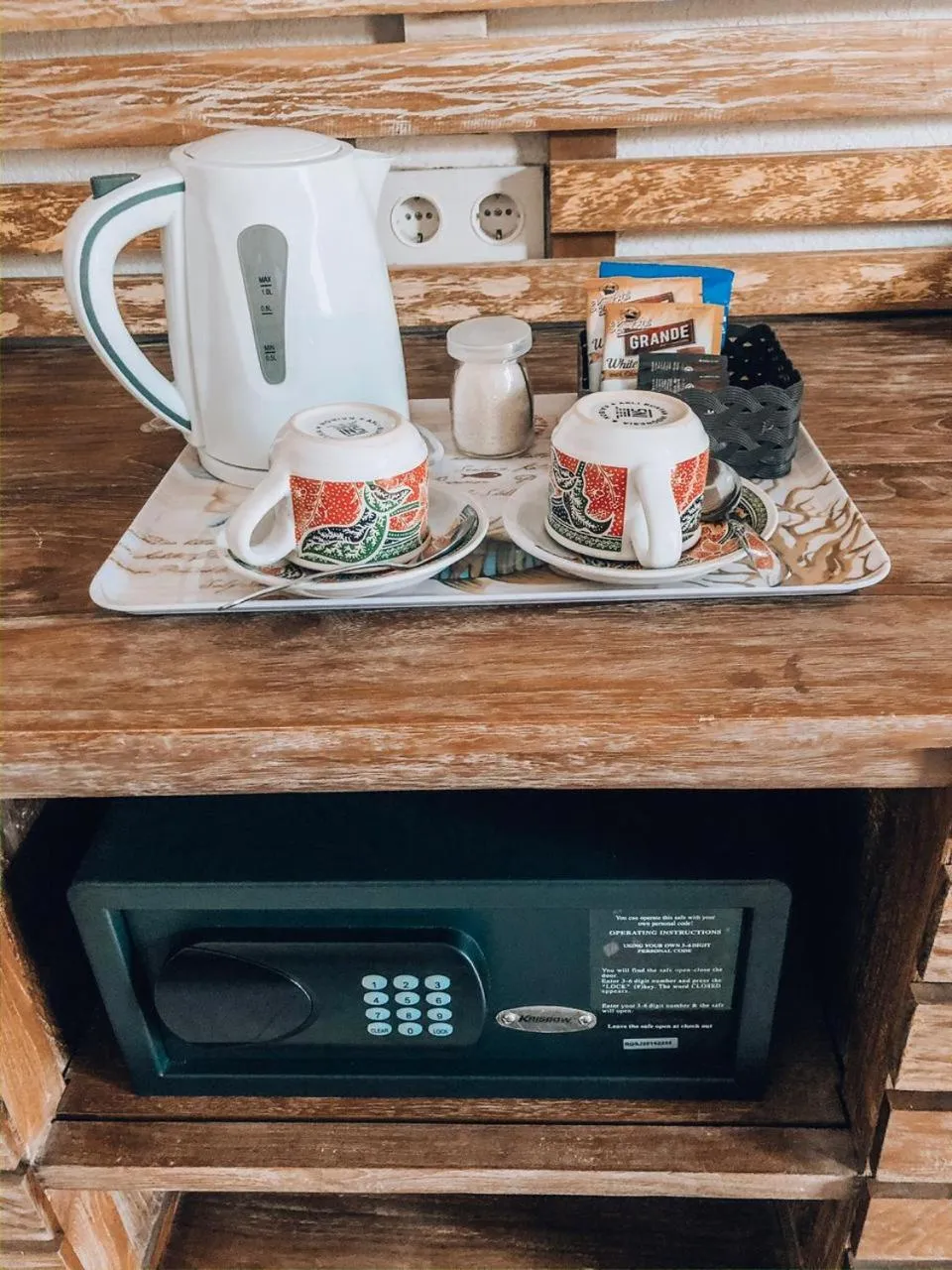 The 5 Brothers Hotel