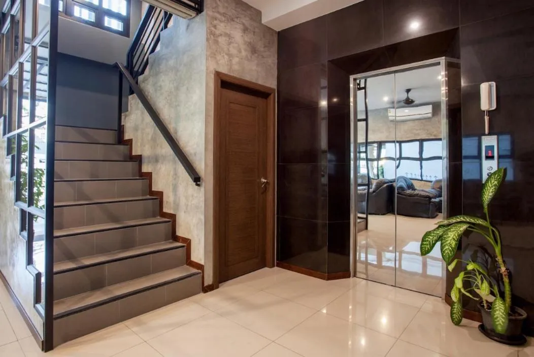 Facade/entrance in Ritsurin Boutique Hotel - โรงแรมริทสุริน บูติค