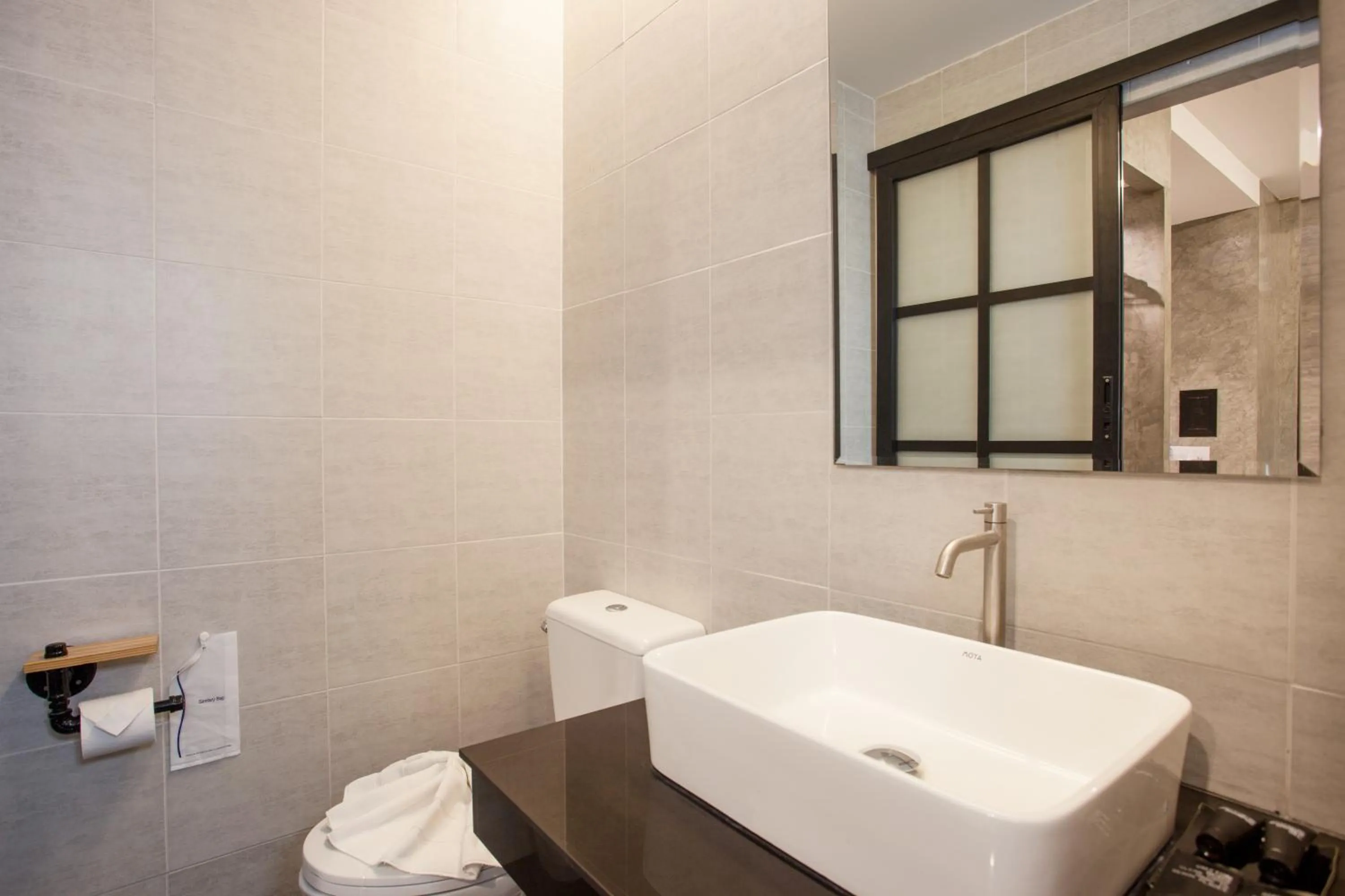 Shower in Ritsurin Boutique Hotel - โรงแรมริทสุริน บูติค