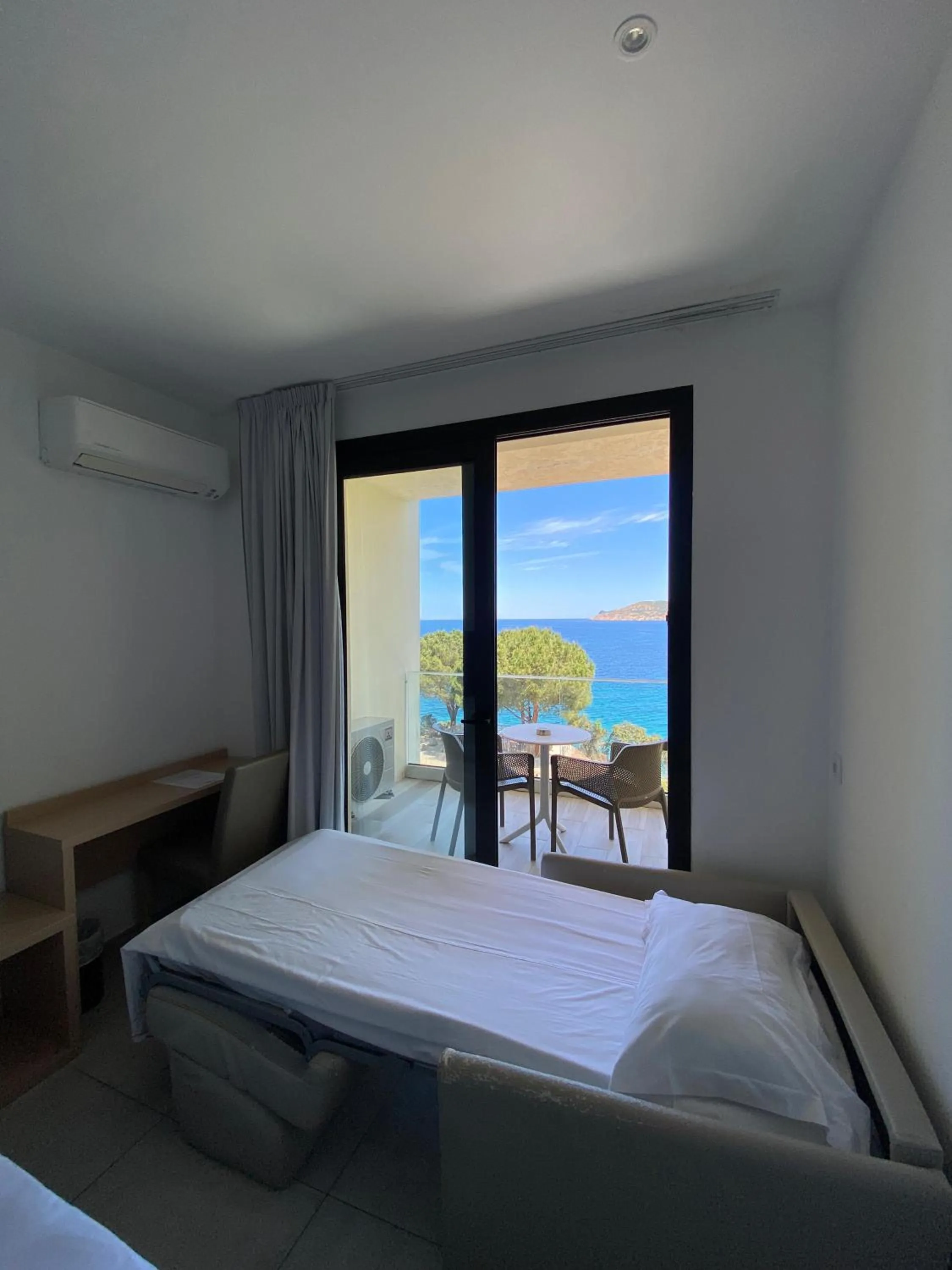 Bed in Hotel Restaurant Le Filosorma