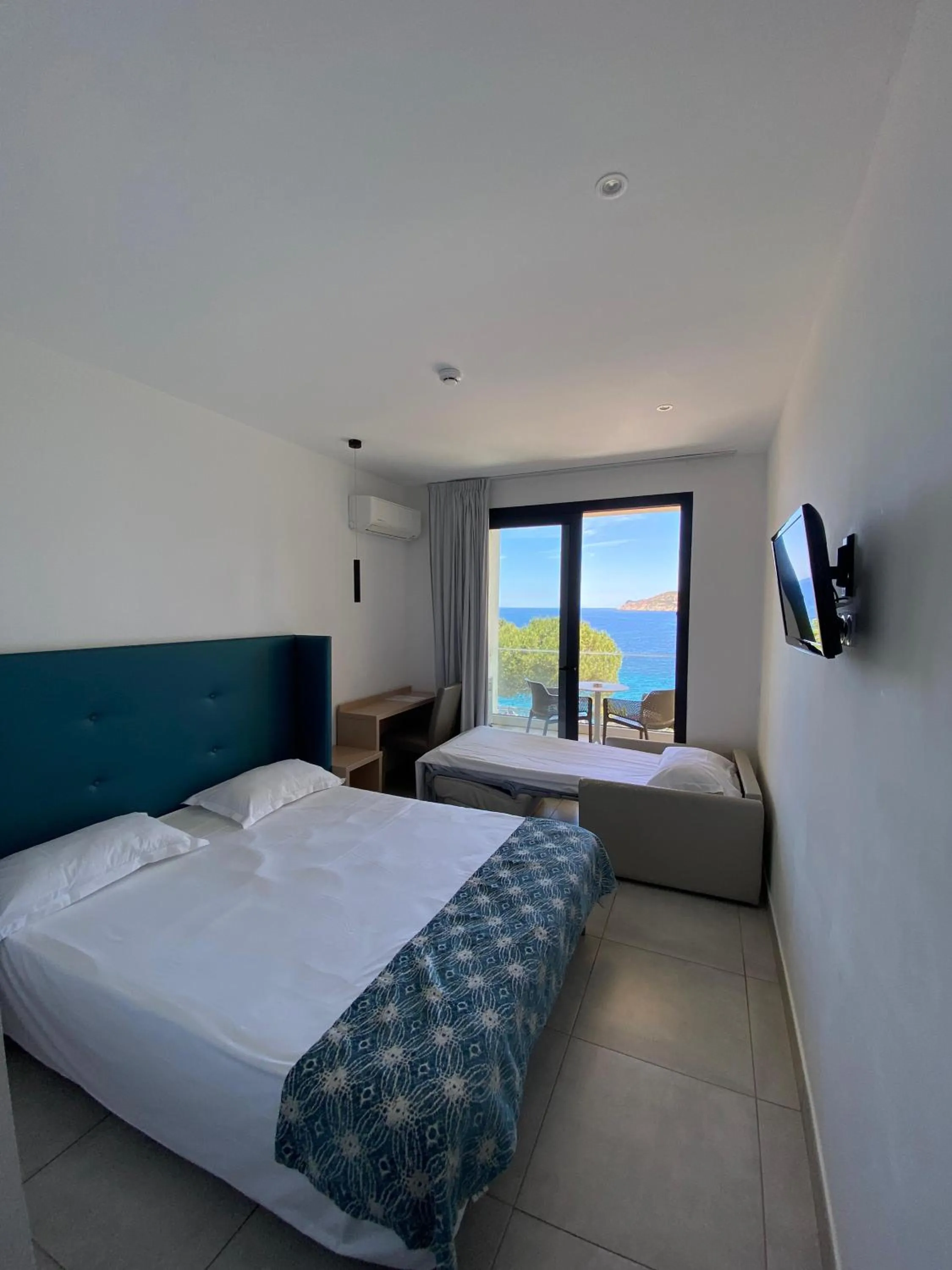 Bed in Hotel Restaurant Le Filosorma