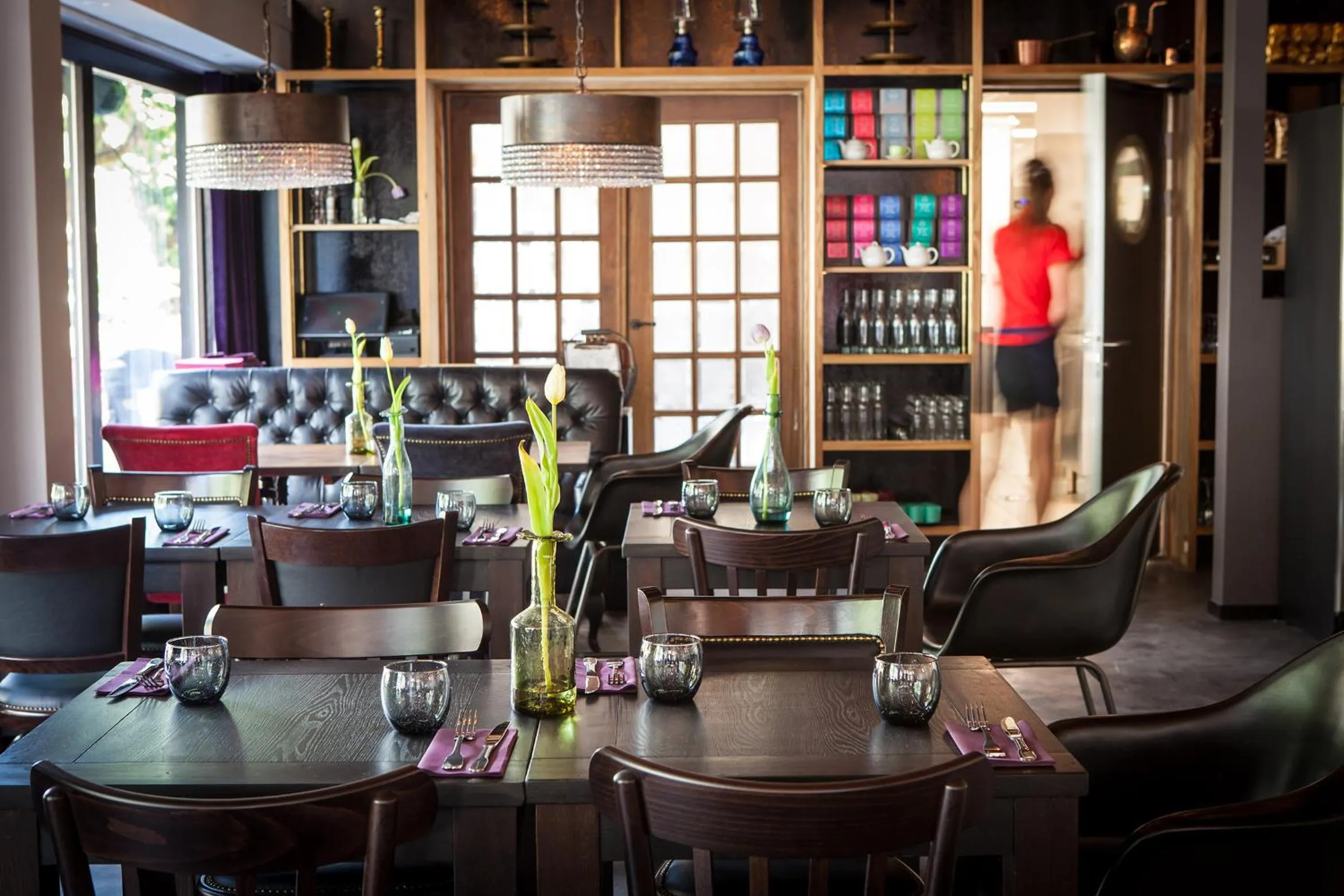 Restaurant/places to eat in Pointe Isabelle