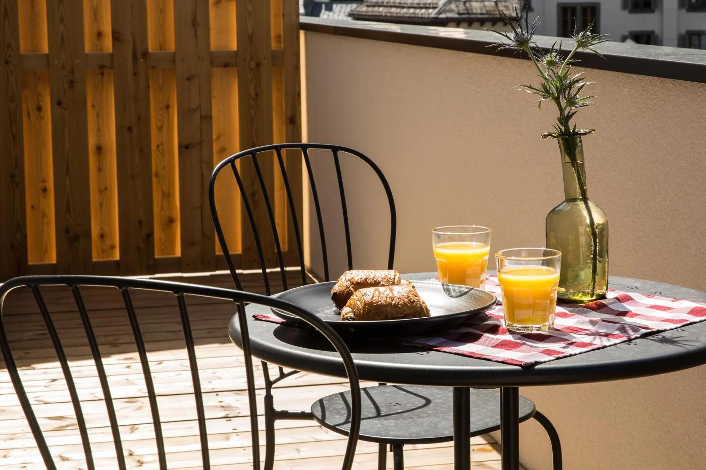 Breakfast in Pointe Isabelle