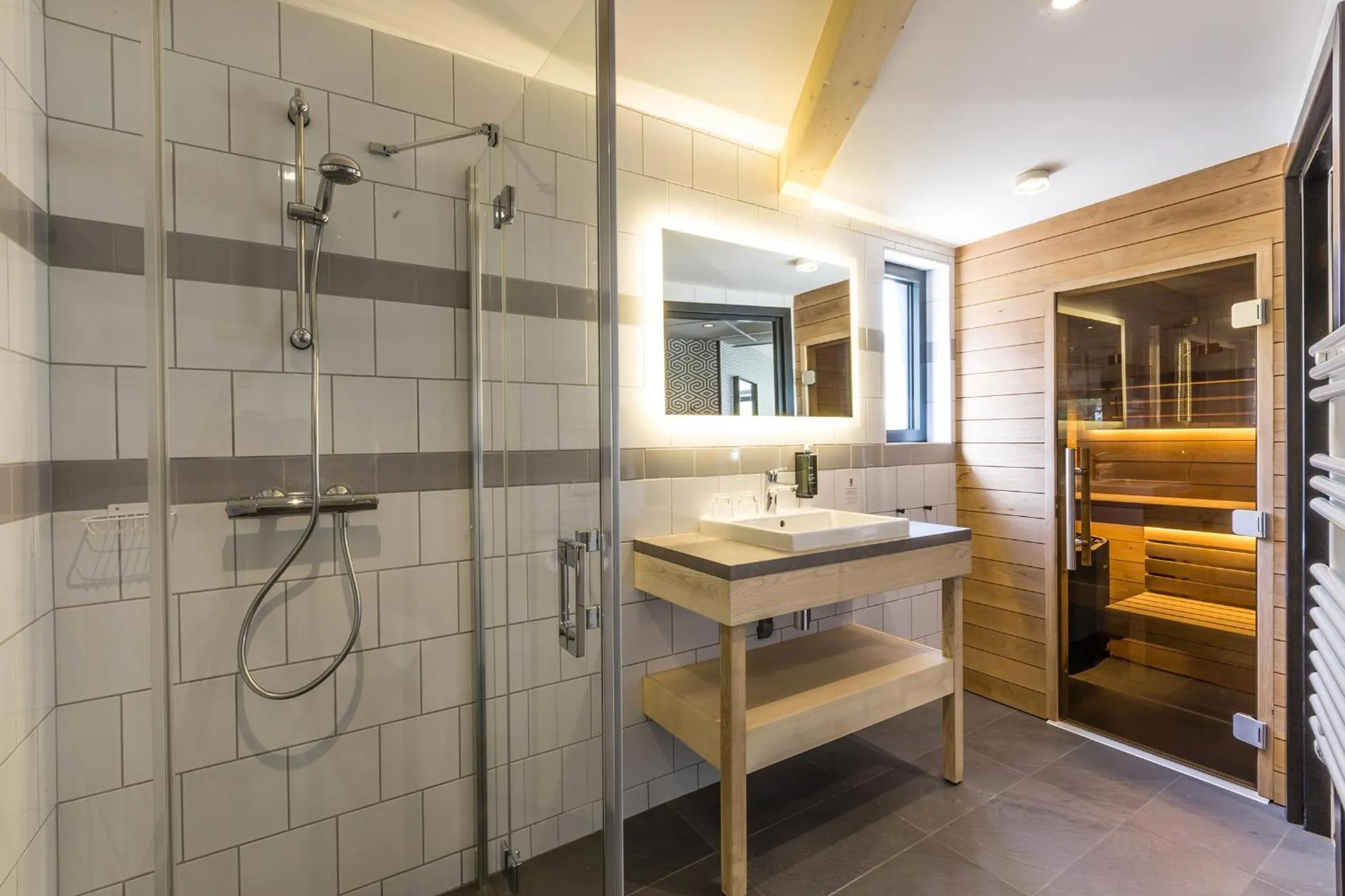 Bathroom in Pointe Isabelle