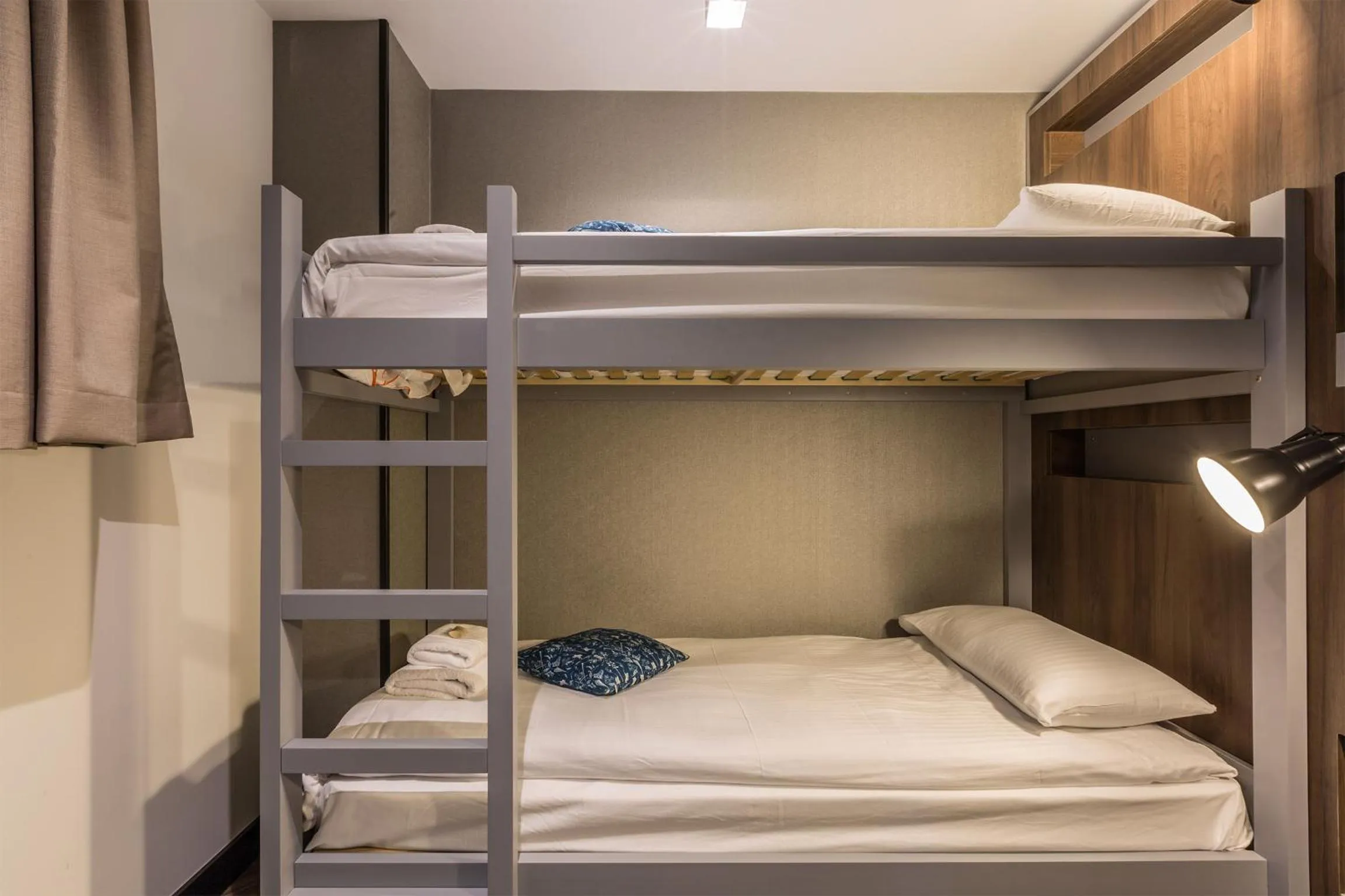 Bedroom, Bed in Pointe Isabelle